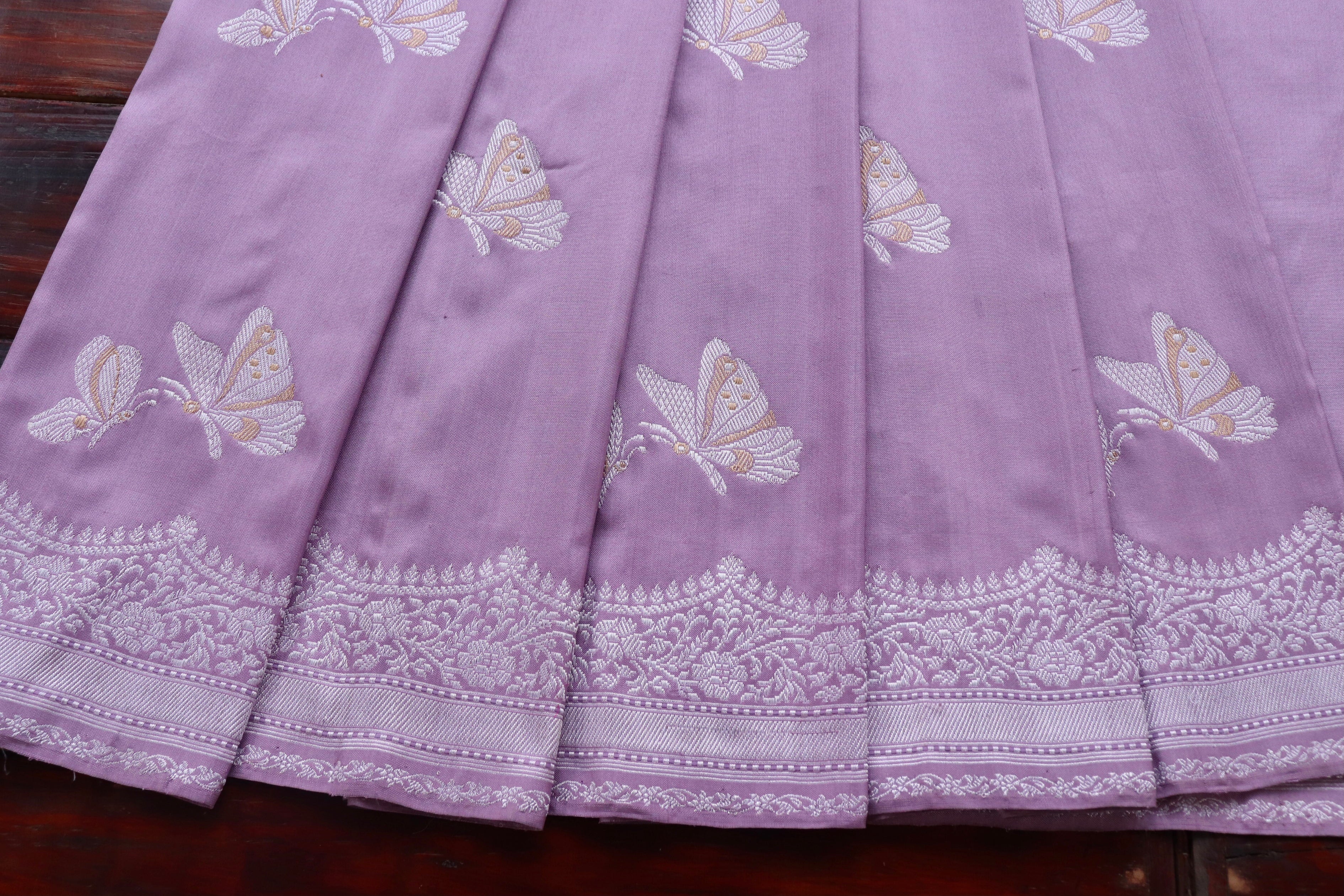 Lilac Butterfly Motif Pure Silk Handloom Banarasi Saree