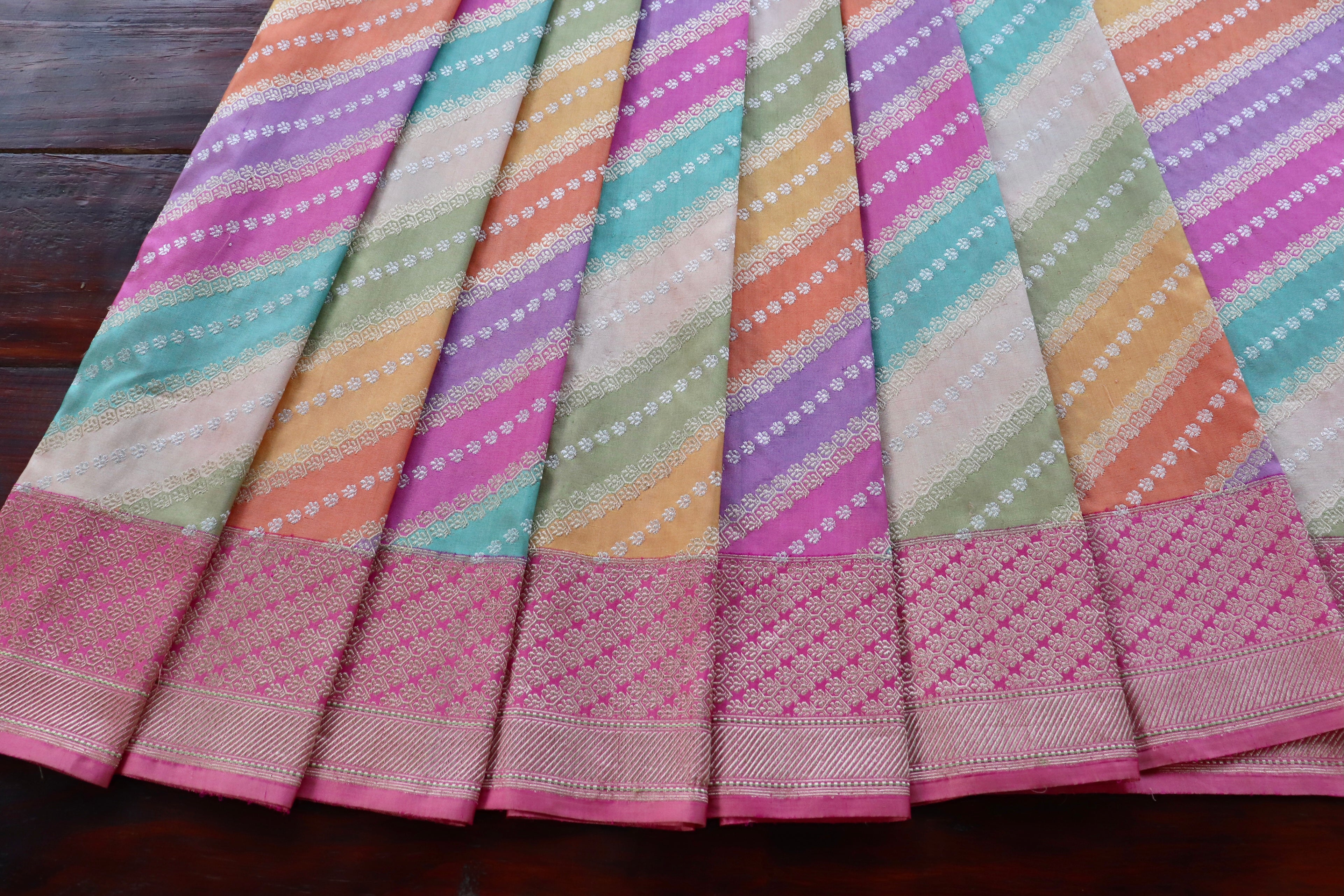 Multicolour Hand Woven Banarasi Rangkaat Silk Saree