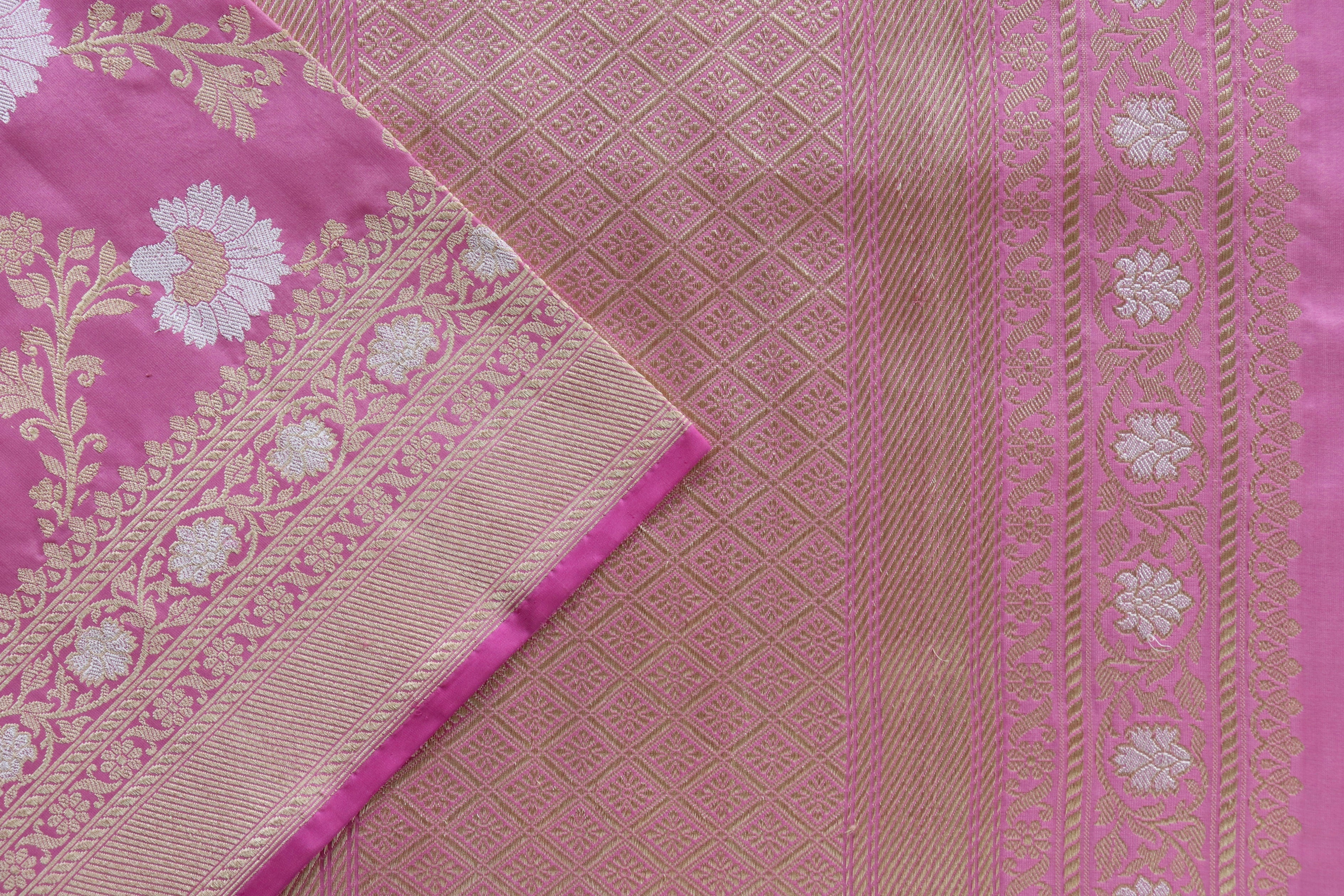 Soft Pink Zig Zag Jangla Pure Silk Handloom Banarasi Saree