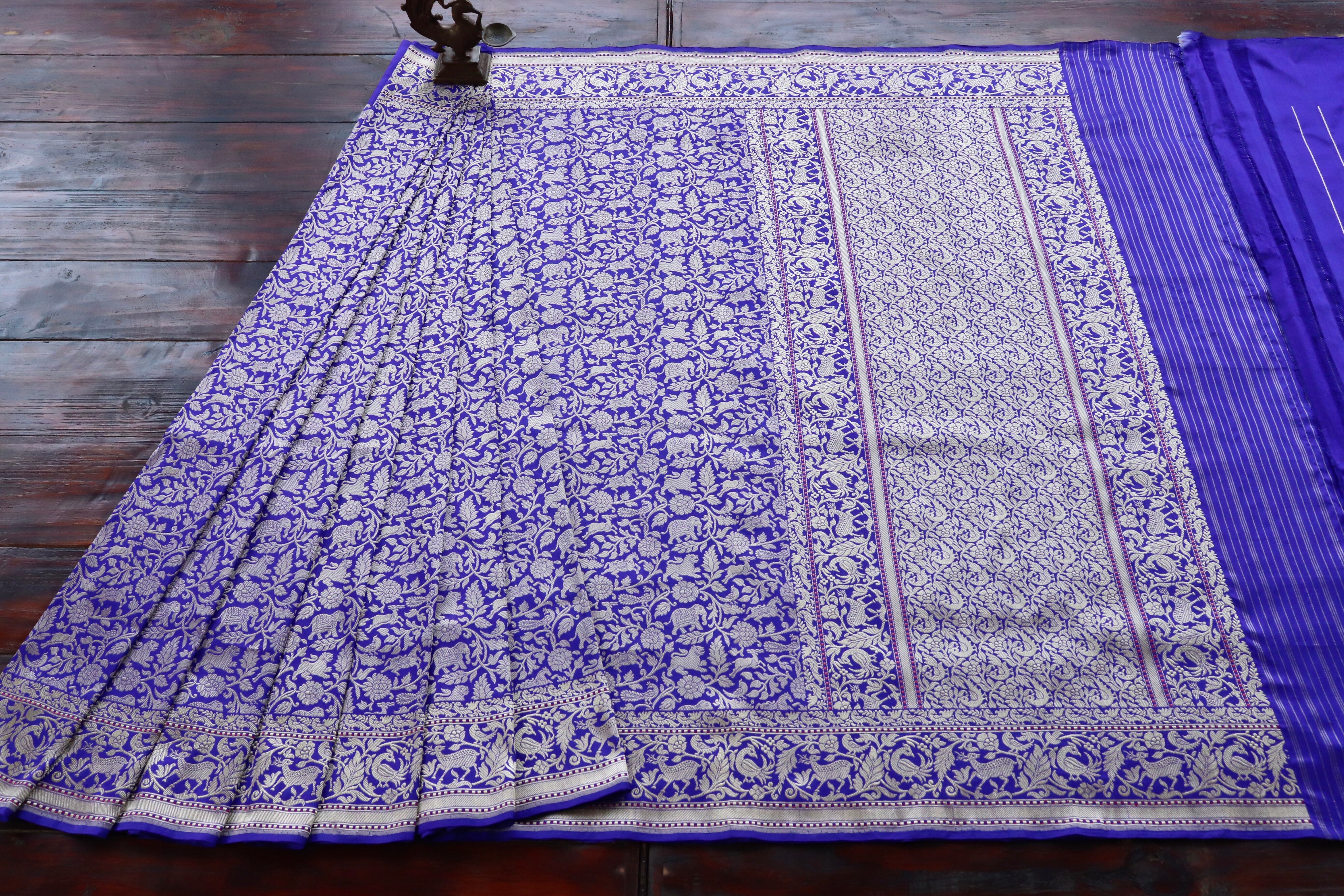 Purple Tanchoi Shikargah Pure Silk Handloom Banarasi Saree