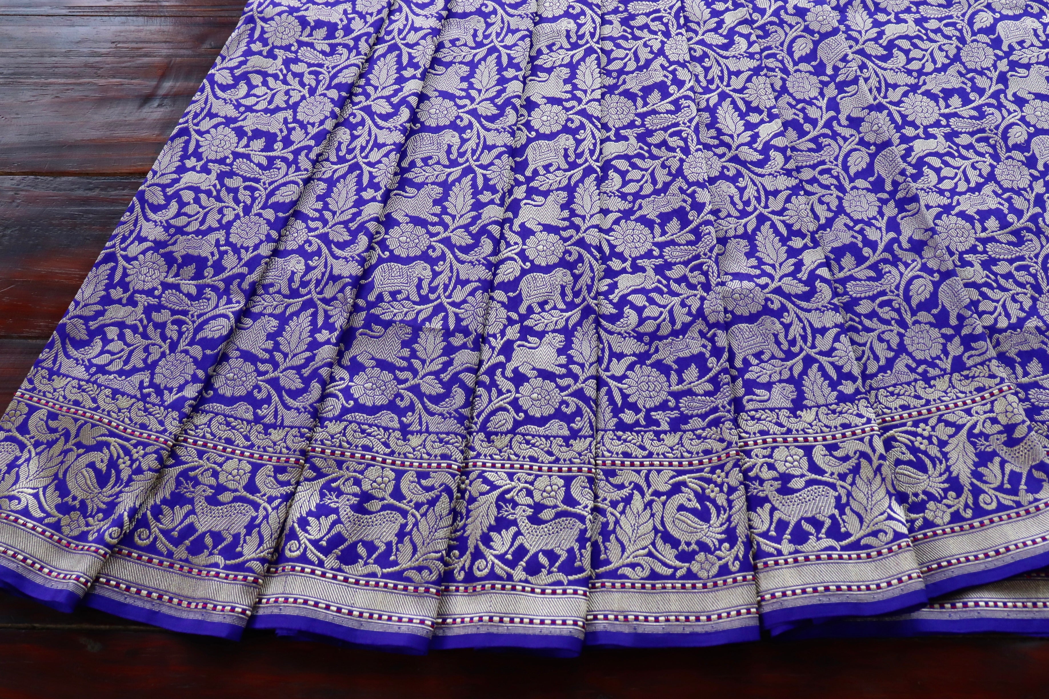 Purple Tanchoi Shikargah Pure Silk Handloom Banarasi Saree