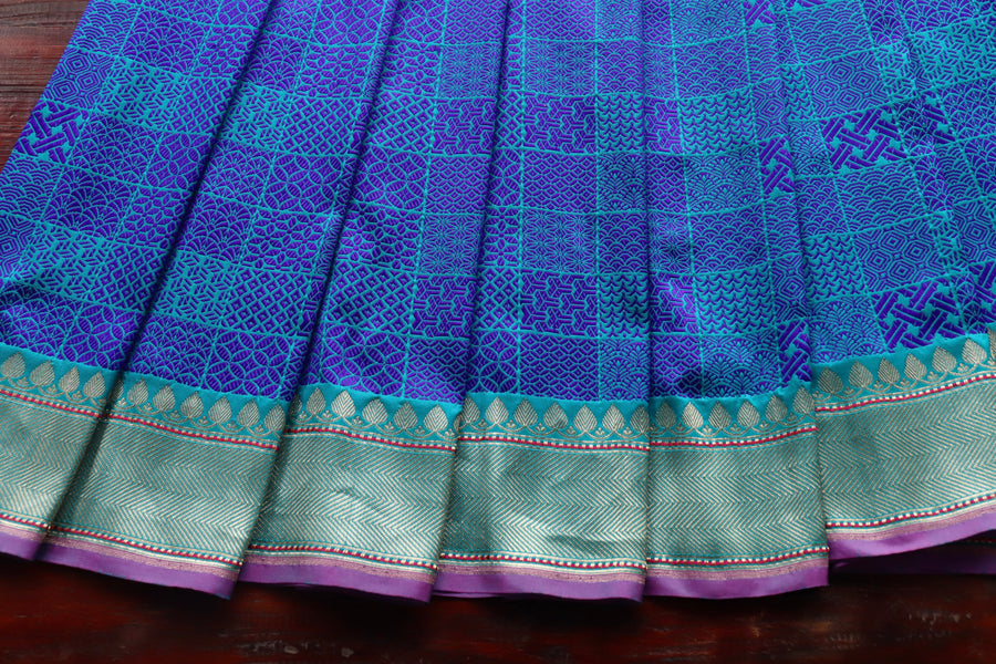 Blue Resham Handwoven Banarasi Tanchoi Silk Saree