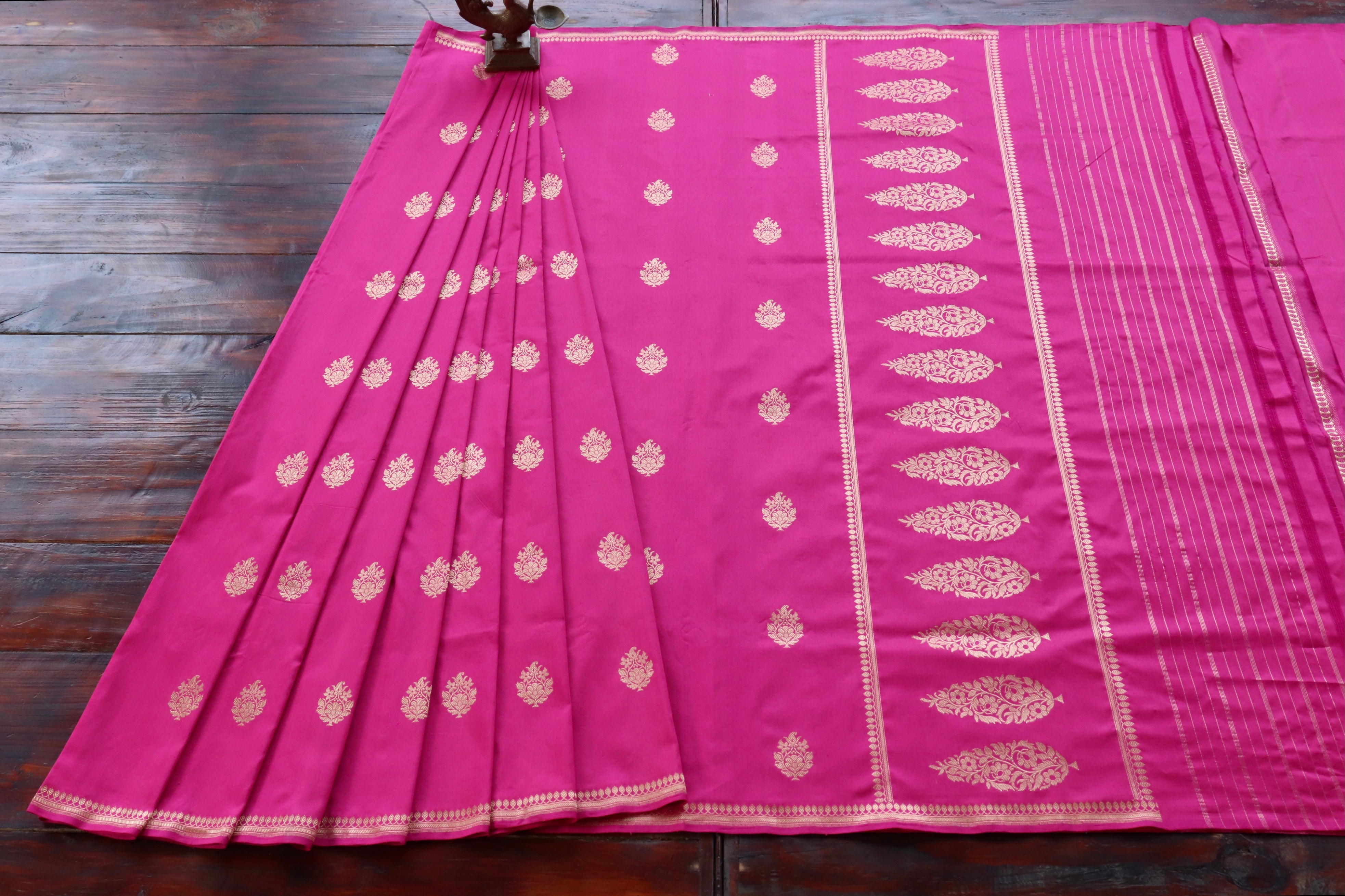 Rani Pink Virsa Handwoven Banarasi Saree