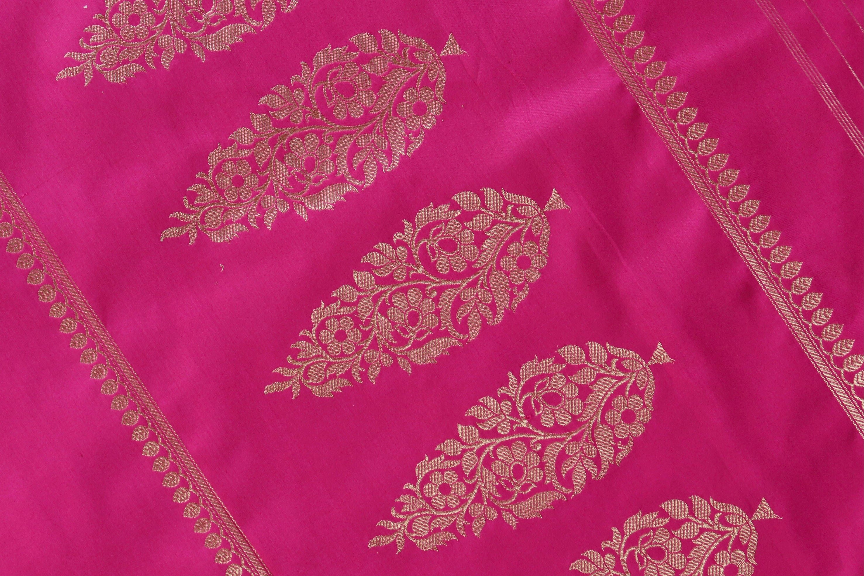 Rani Pink Virsa Handwoven Banarasi Saree