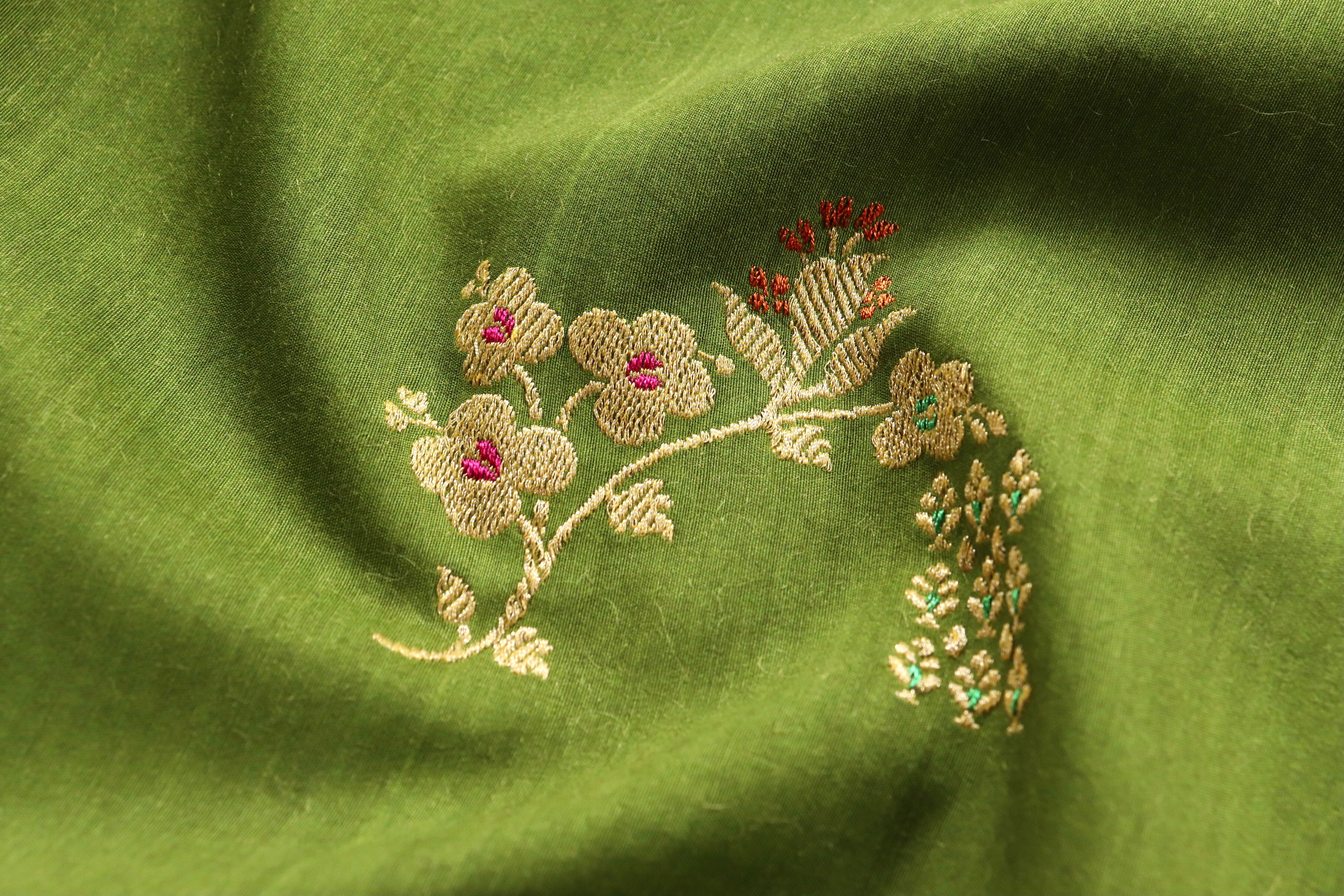 Green Kadhua Motif Munga Silk Handloom Saree