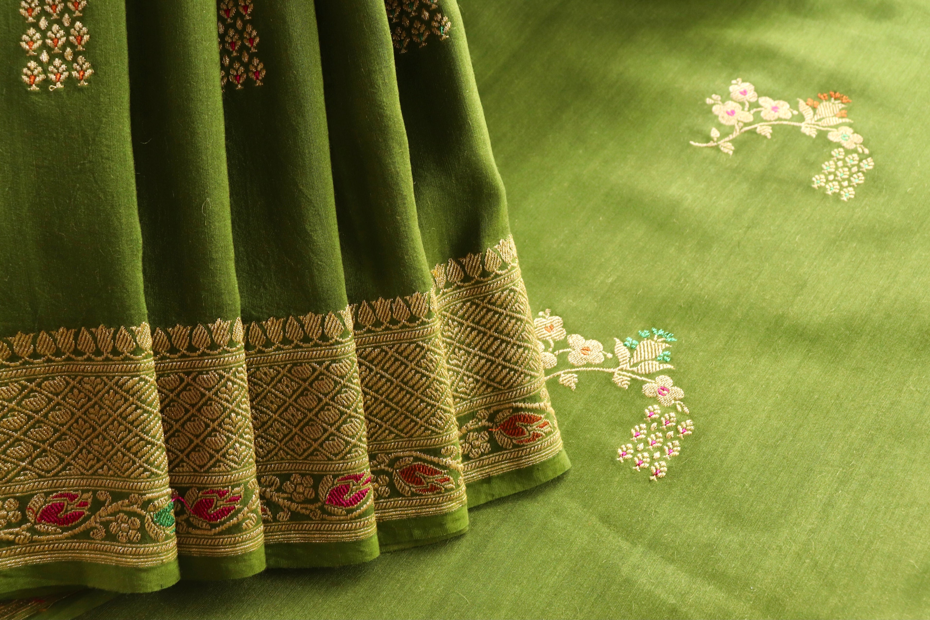 Green Kadhua Motif Munga Silk Handloom Saree