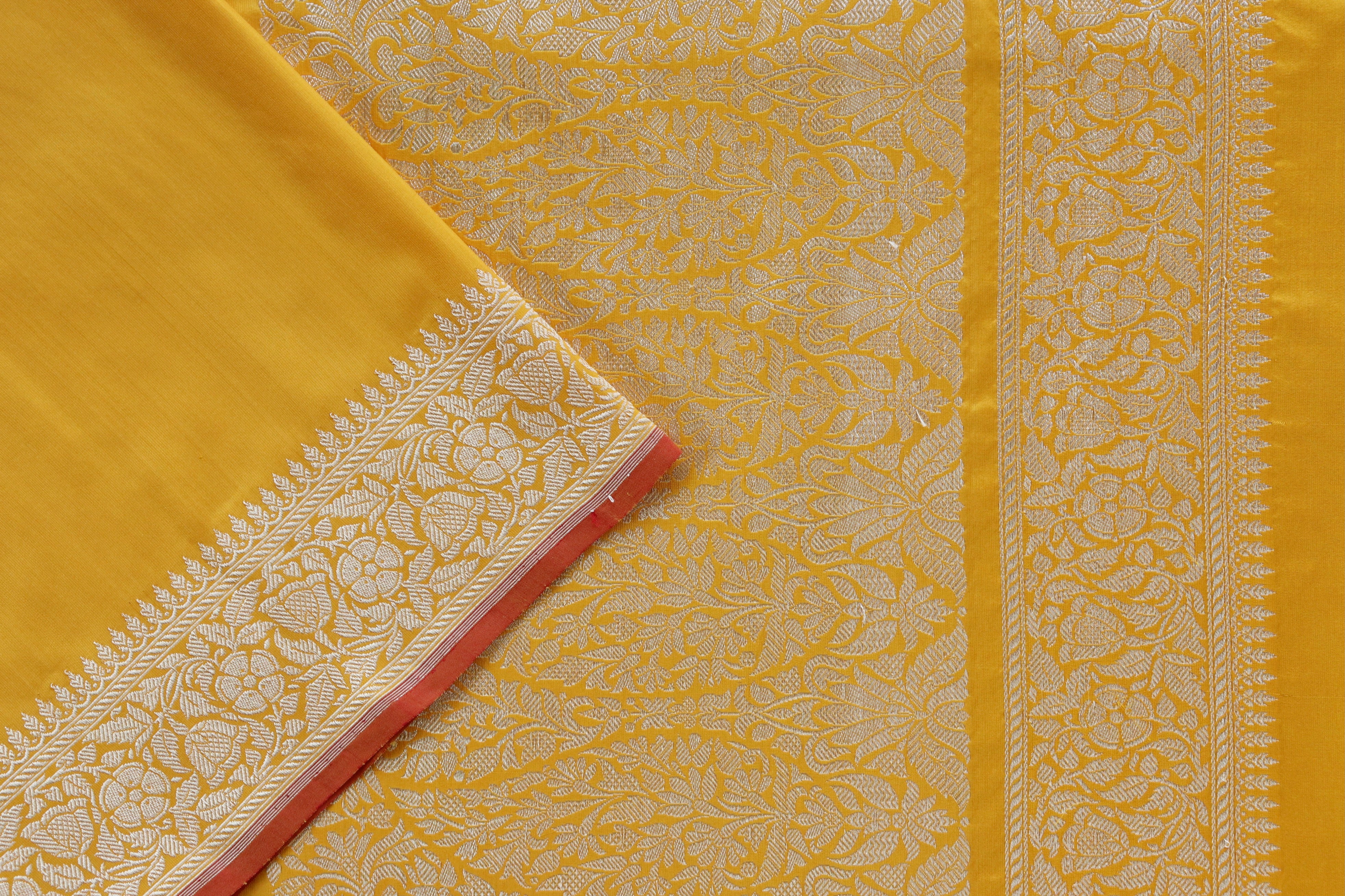 Yellow Kadhua Motif Pure Silk Handloom Banarasi Saree