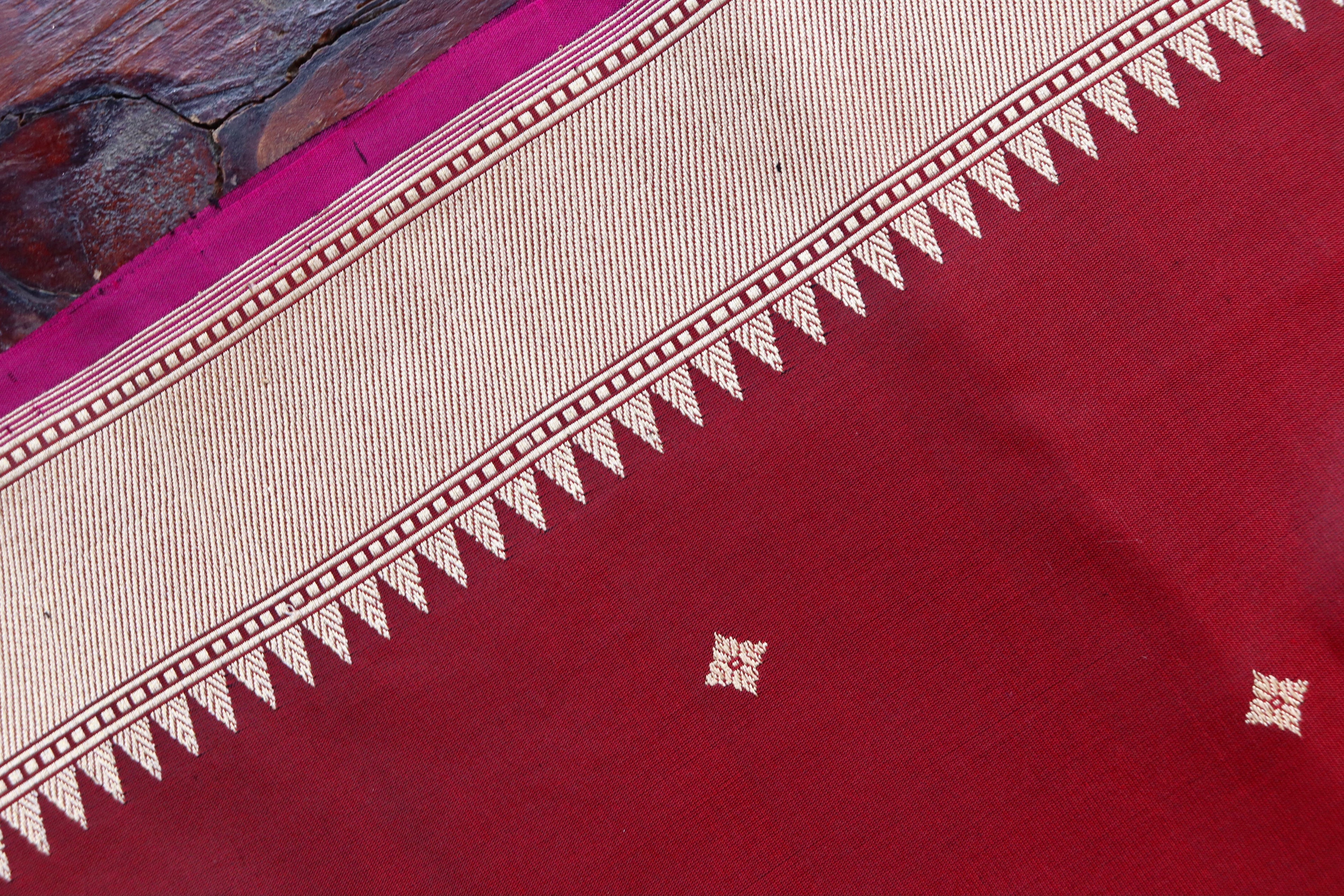 Maroon Meenadar Kadhua  Pure Silk Handloom Banarasi Saree