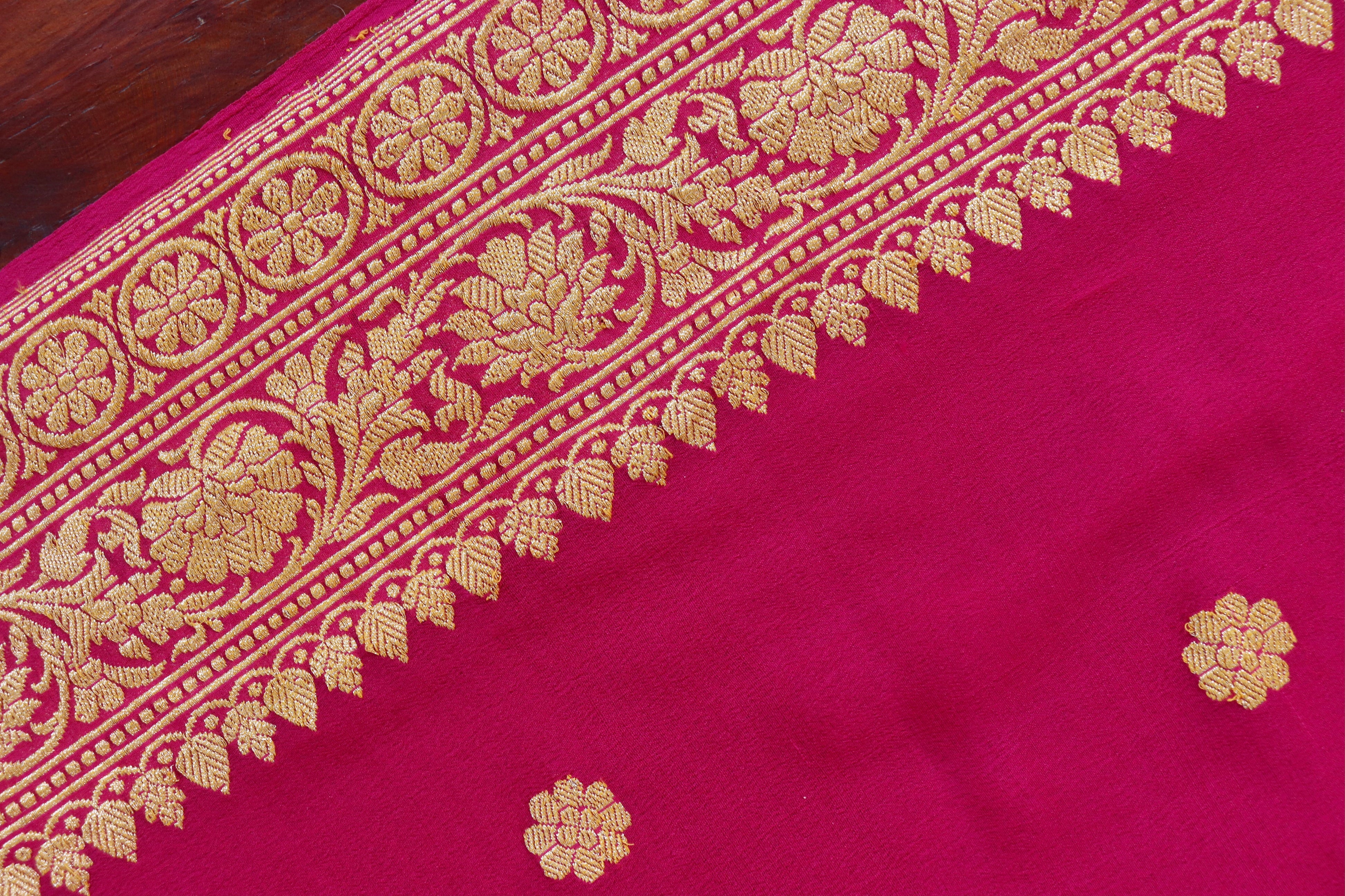 Magenta Sona Rupa Kadhua Georgette Handwoven Saree
