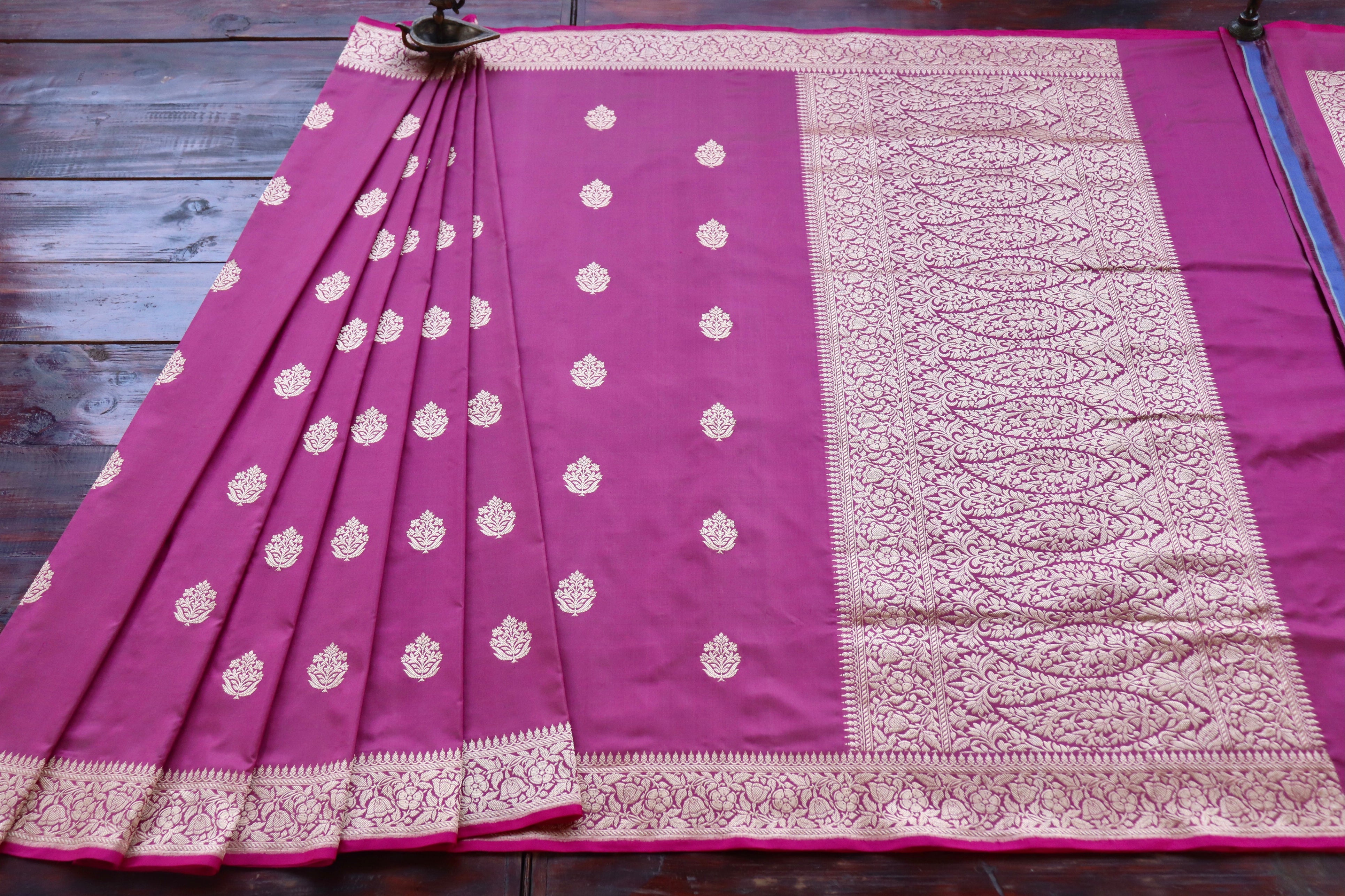 Wildberry Parizaat Motif Pure Silk Handloom Saree
