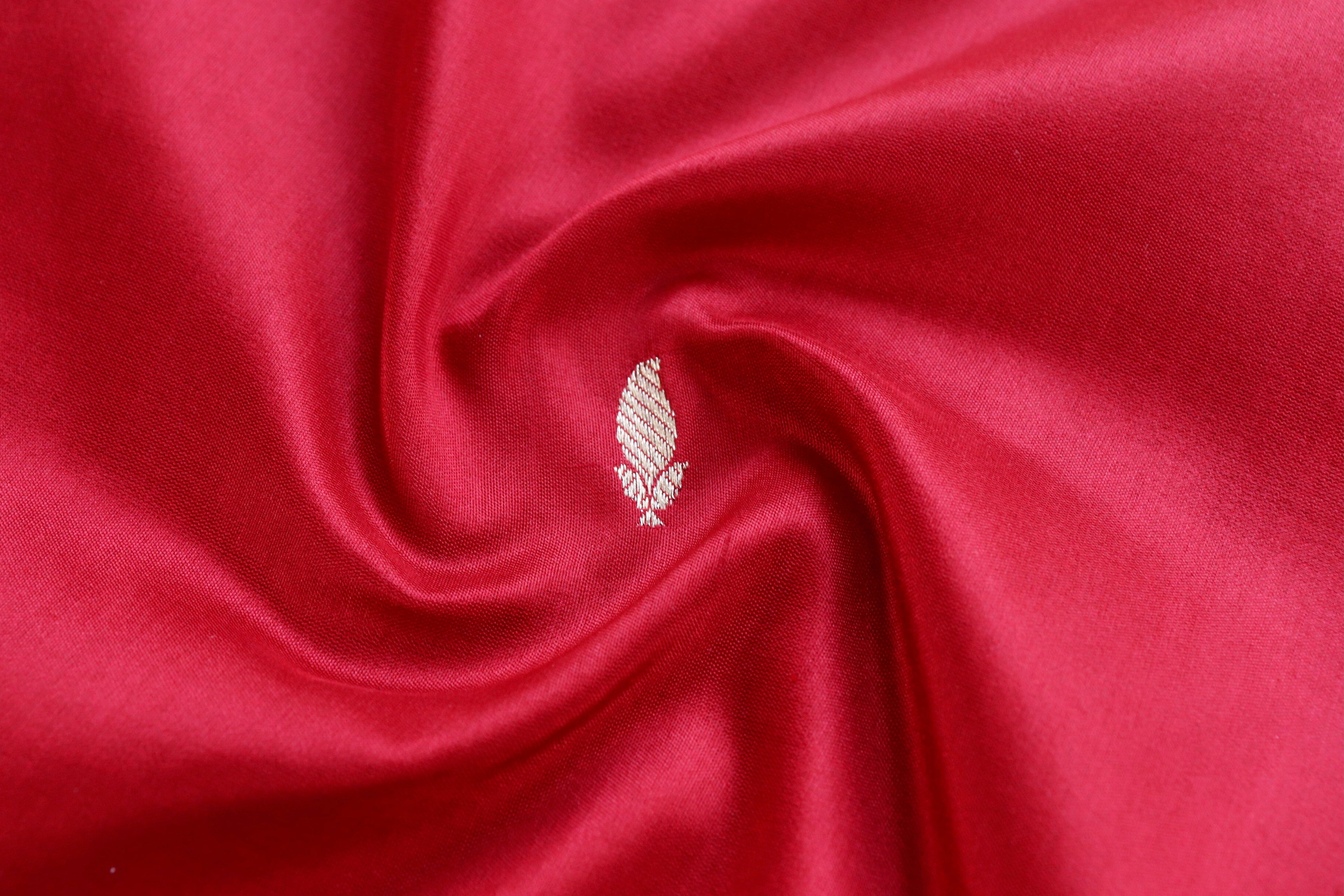 Red Kairy Kuniya Pure Silk Handloom Banarasi Saree