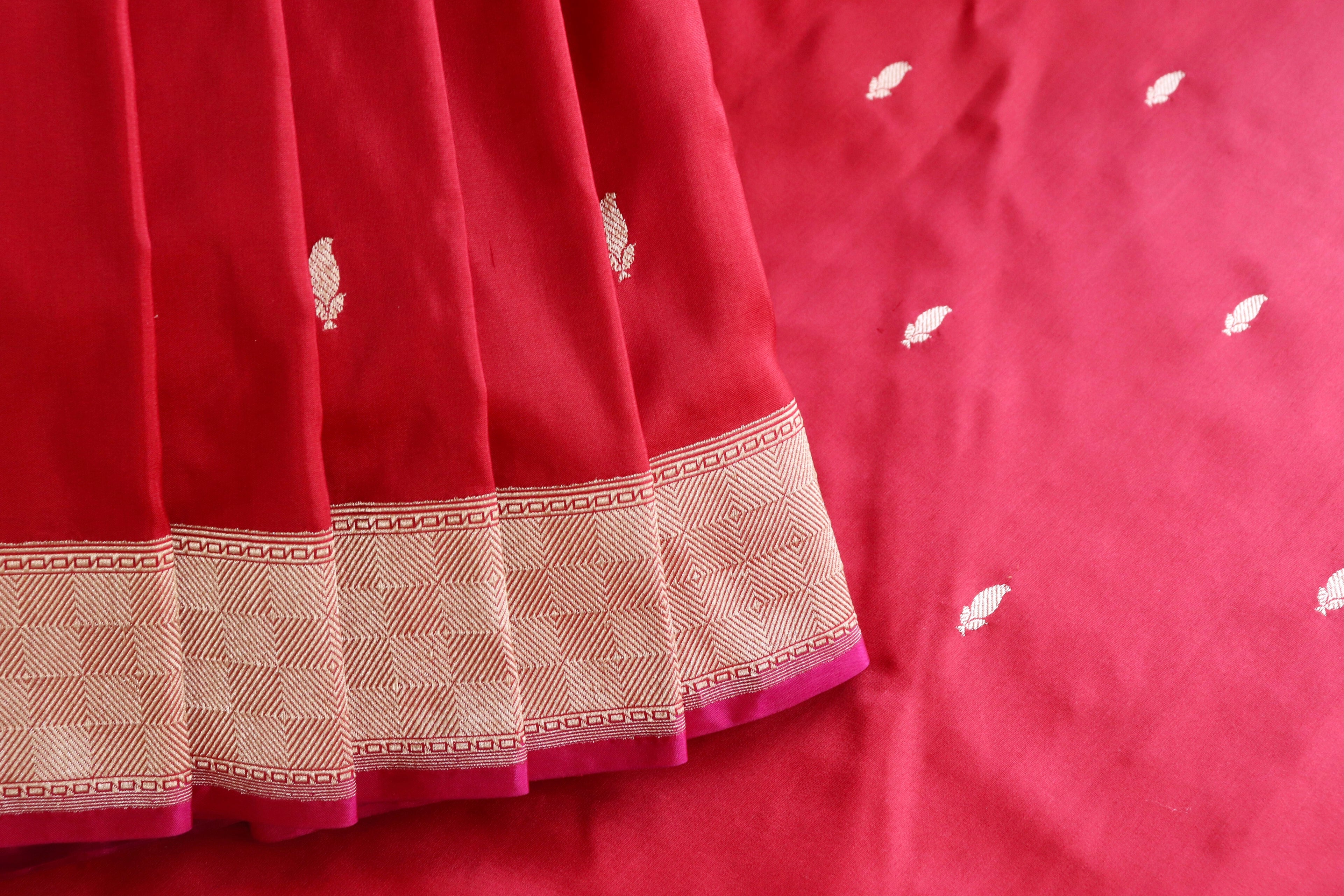 Red Kairy Kuniya Pure Silk Handloom Banarasi Saree