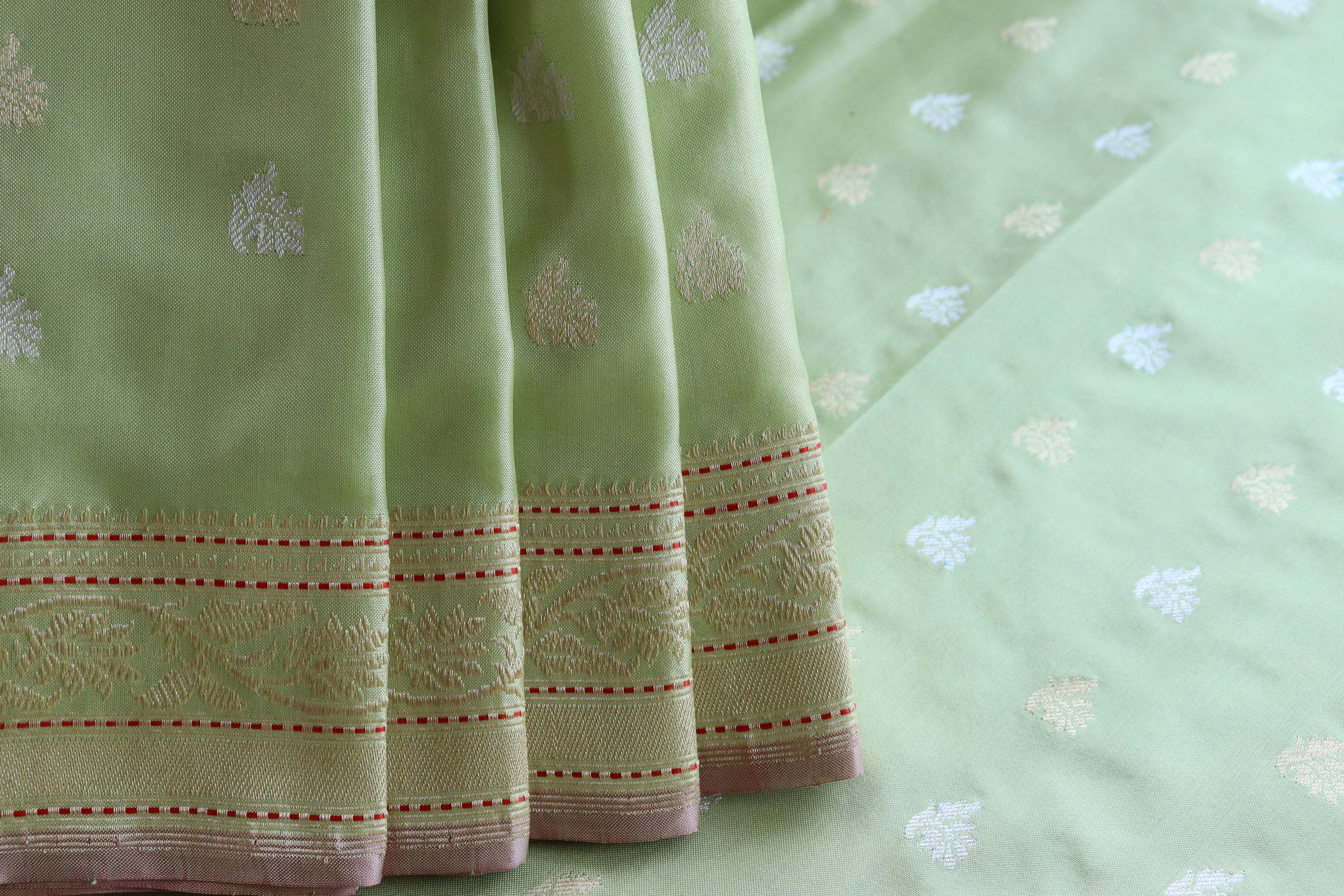 Lime Green Kadhua Motif Pure Silk Handloom Banarasi Saree