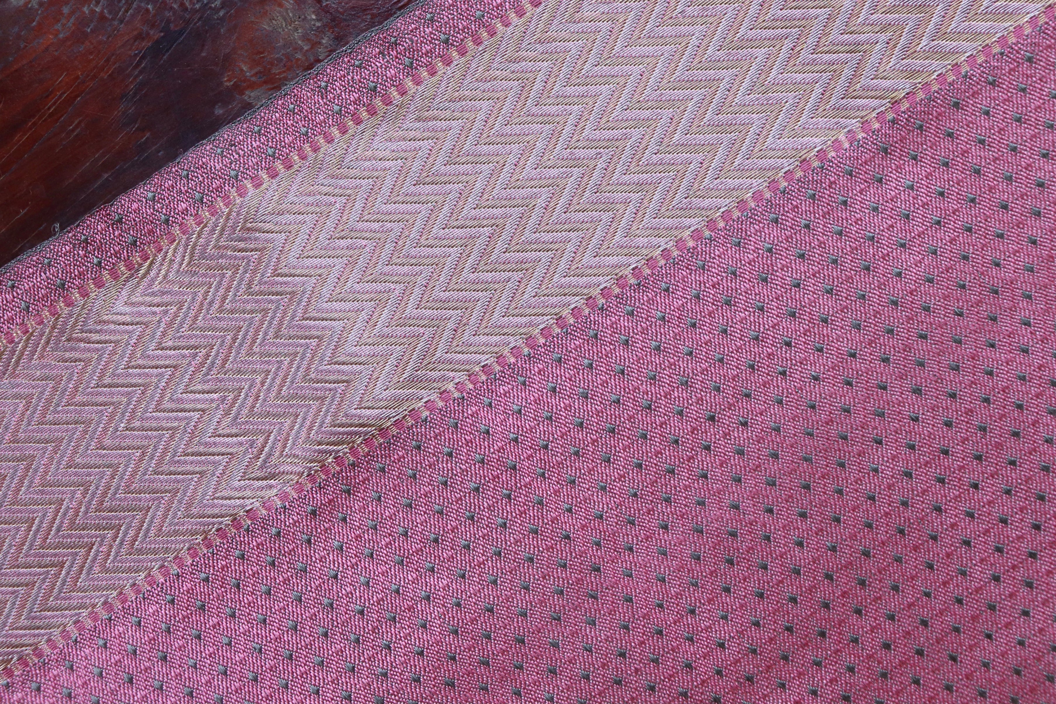 Pink And Grey Do Rukhi Resham Handwoven Banarasi Tanchoi Silk Saree