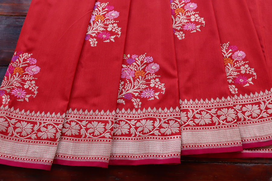 Red Guldasta Motif Pure Katan Silk Handloom Saree