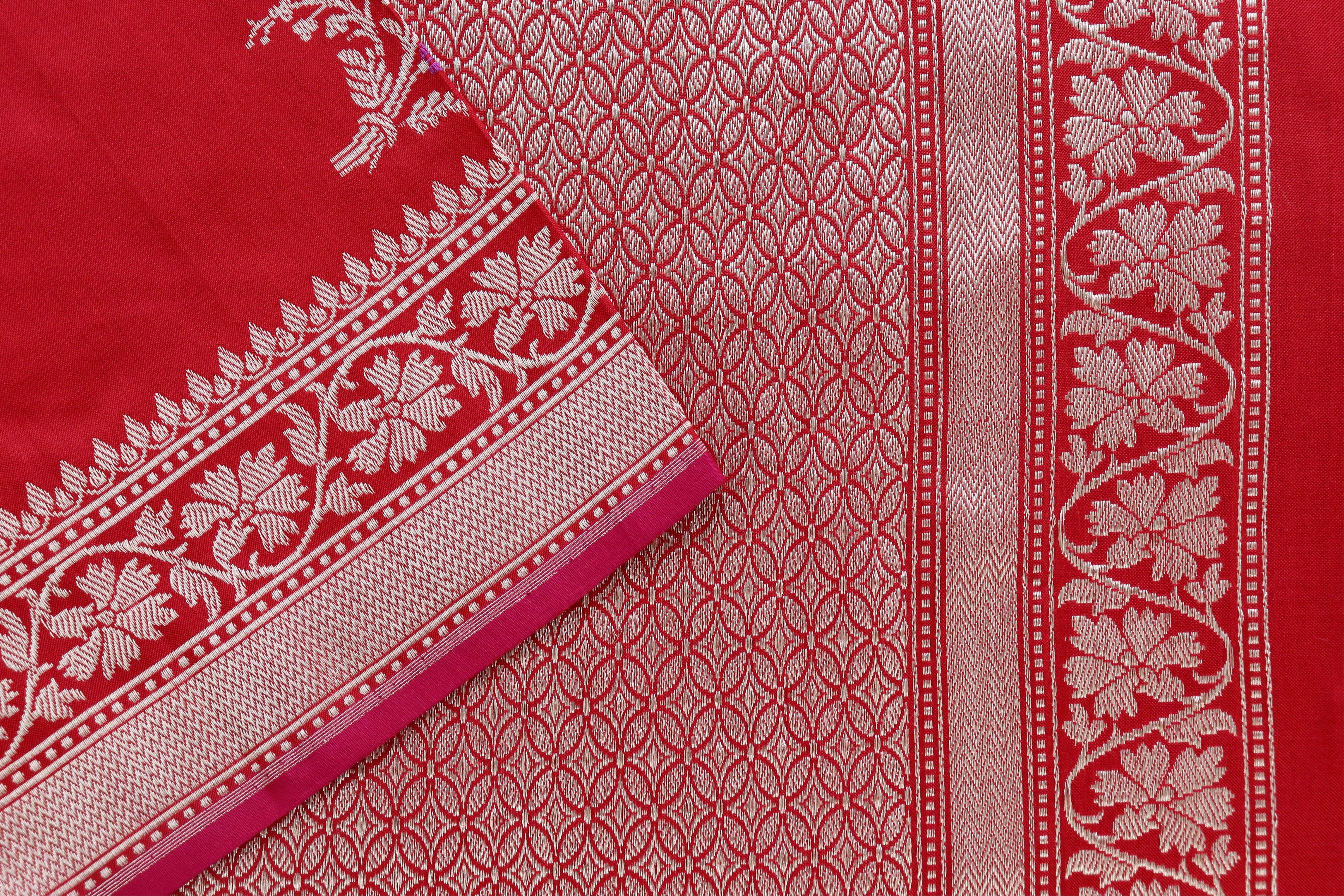 Red Guldasta Motif Pure Katan Silk Handloom Saree