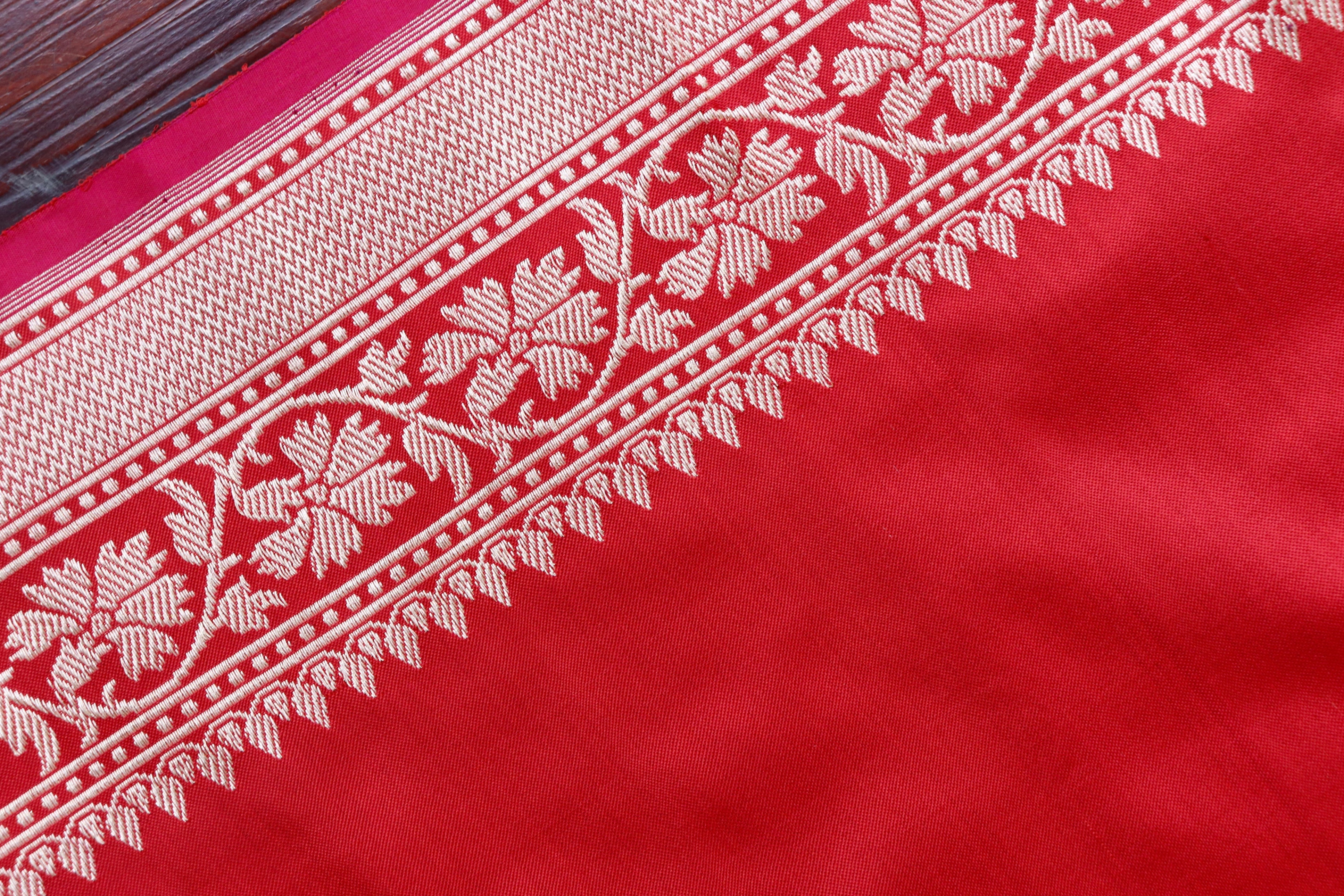 Red Guldasta Motif Pure Katan Silk Handloom Saree
