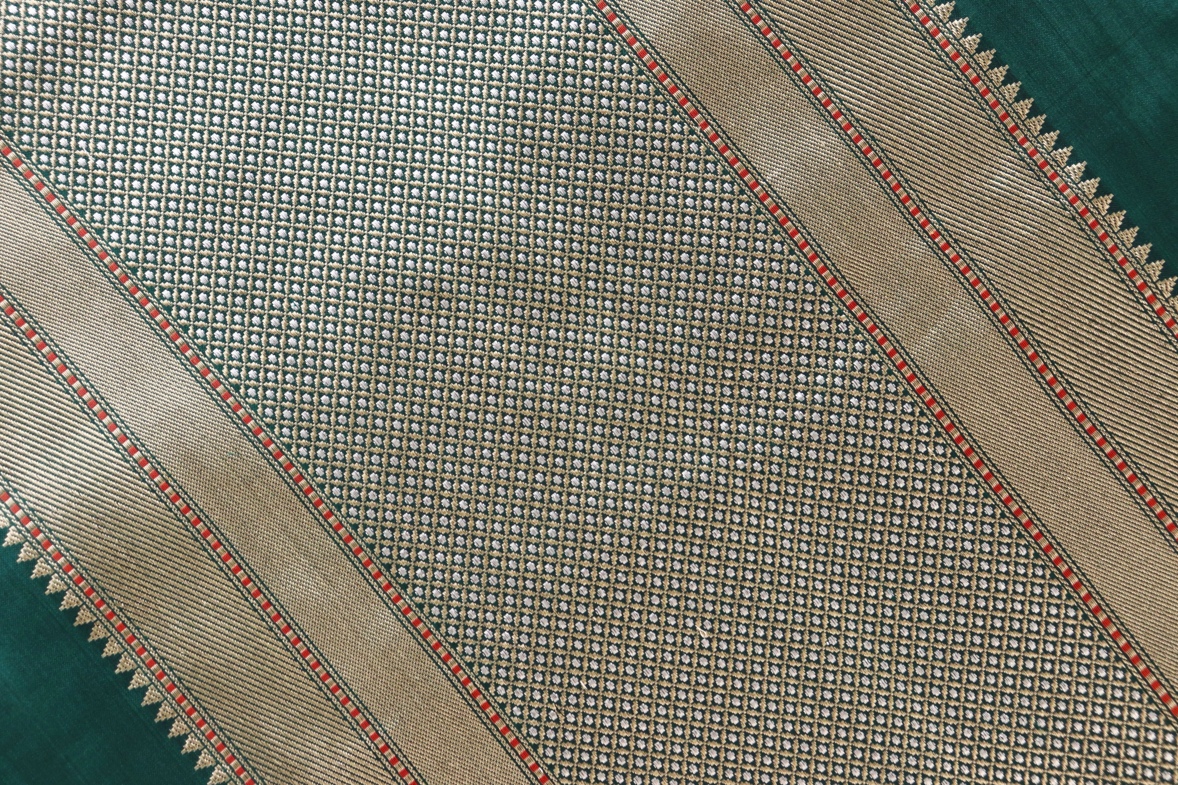 Bottle Green Kadhua Motif Pure Katan Silk Handloom Saree