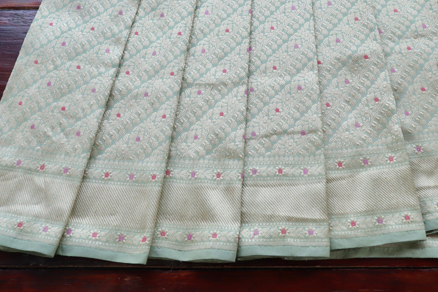 Lime Green Meenadar Adda Tanchoi Pure Silk Banarasi | Stuti Weaves