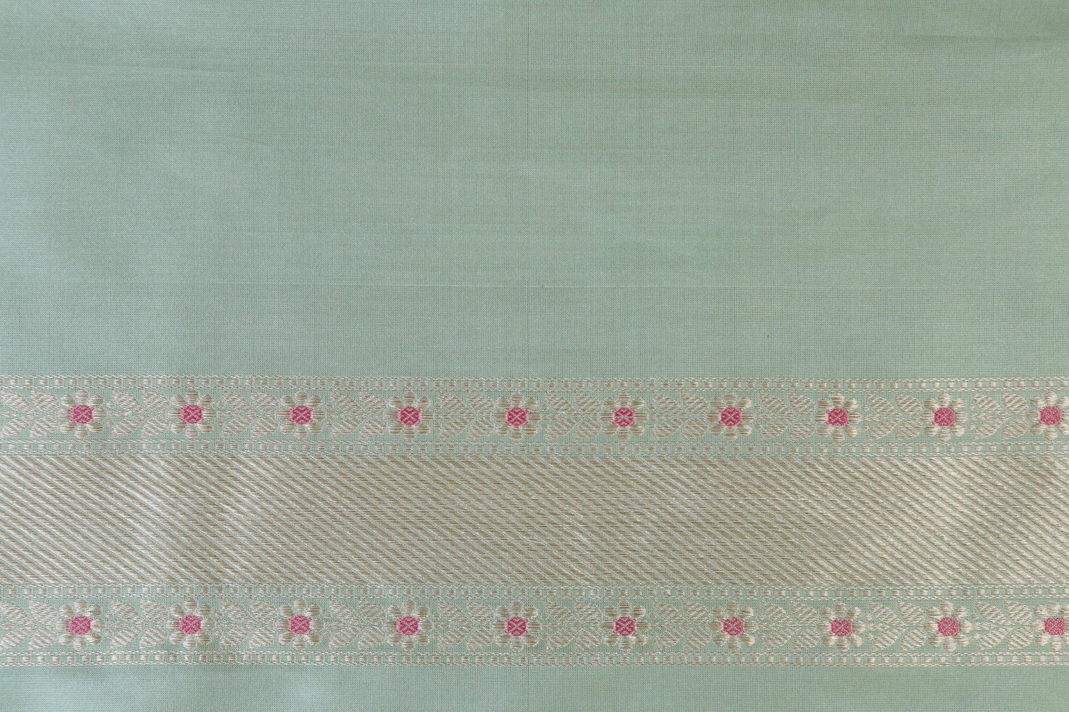 Lime Green Meenadar Adda Tanchoi Pure Silk Handloom Banarasi Saree