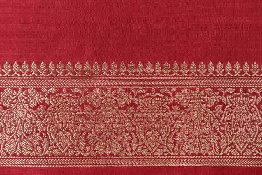 Kairy paisley motif on Maroon Banarasi saree