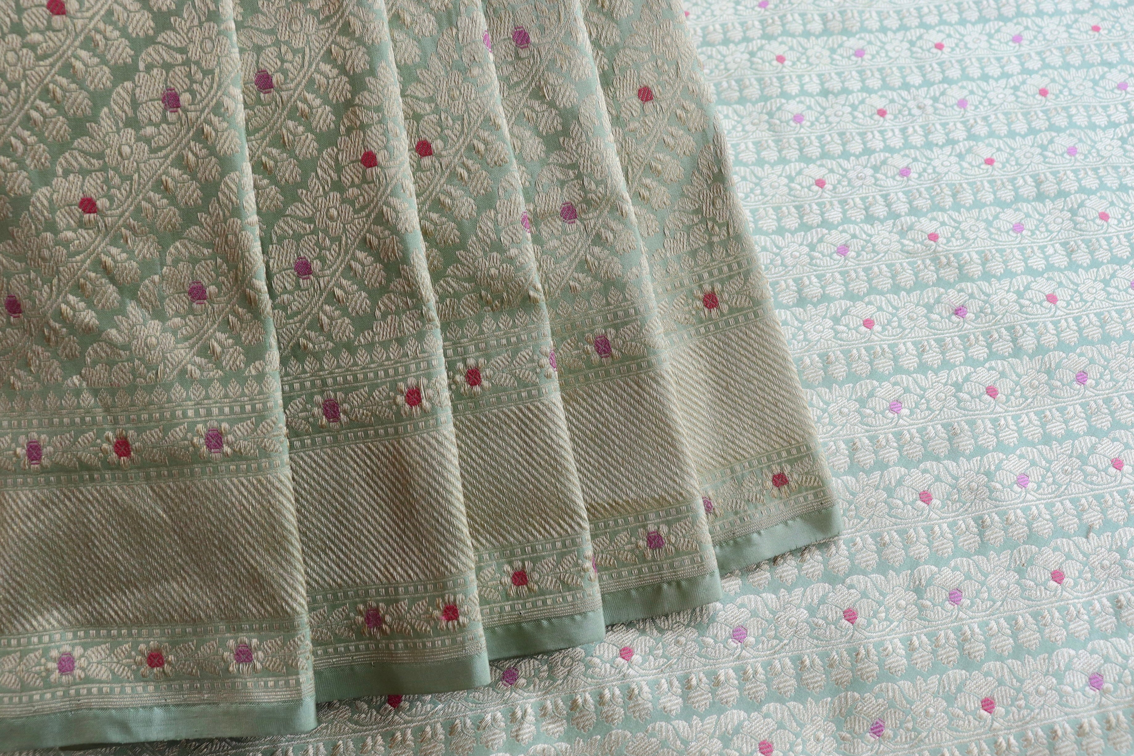 Lime Green Meenadar Adda Tanchoi Pure Silk Handloom Banarasi Saree