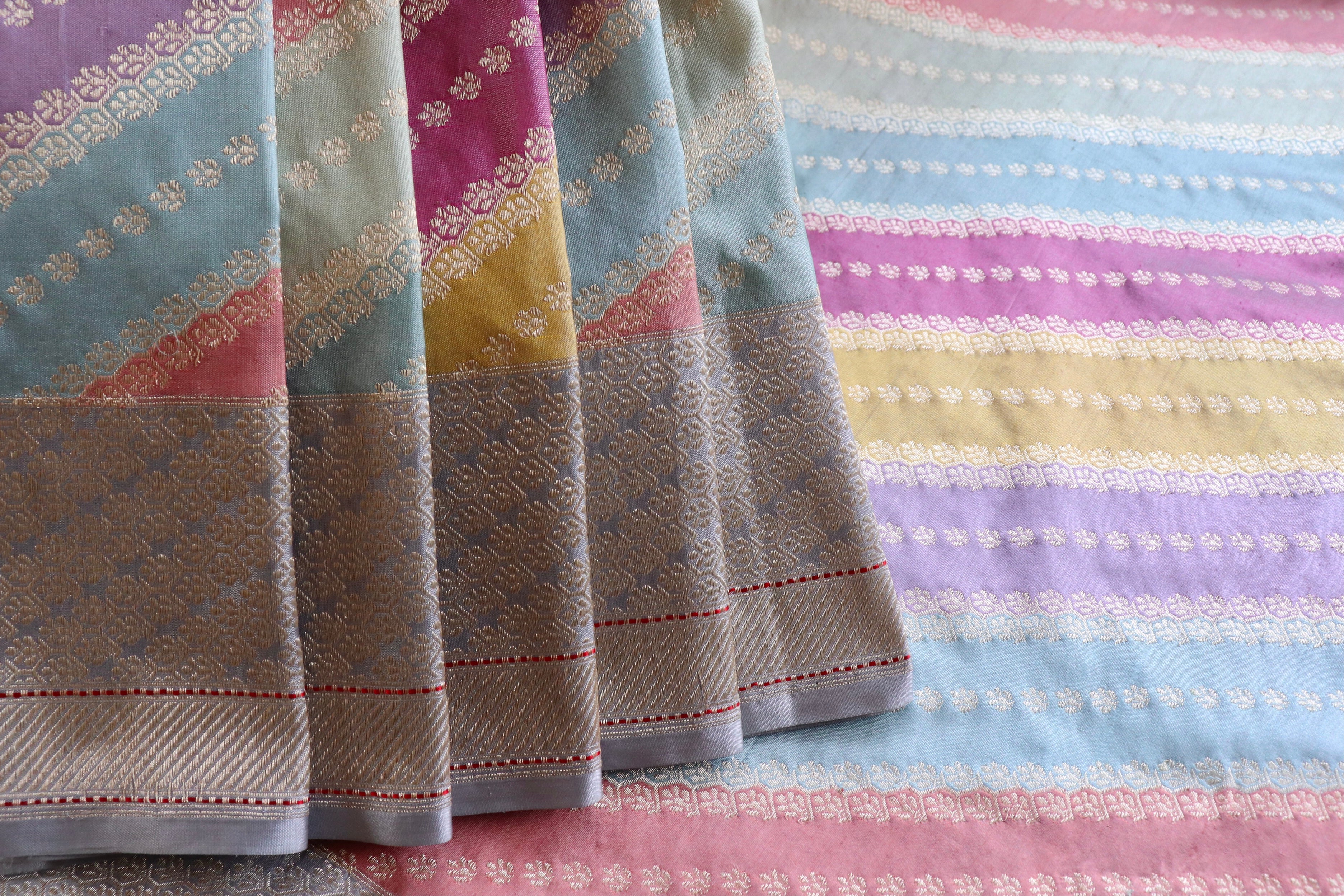 Multicolor Grey Banarasi Rangkaat Pure Silk Handloom Saree