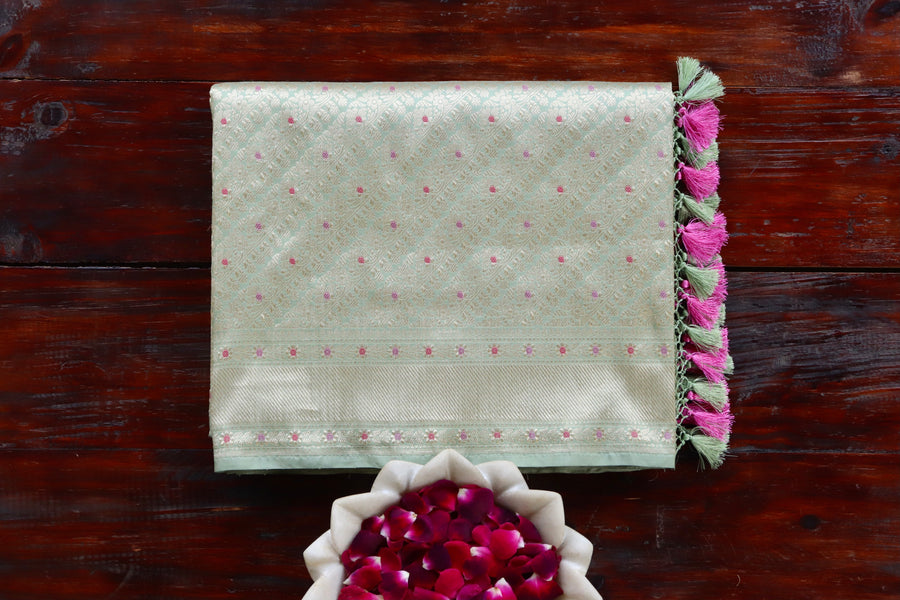 Lime Green handloom Banarsi saree with tanchoi motifs in pure silk
