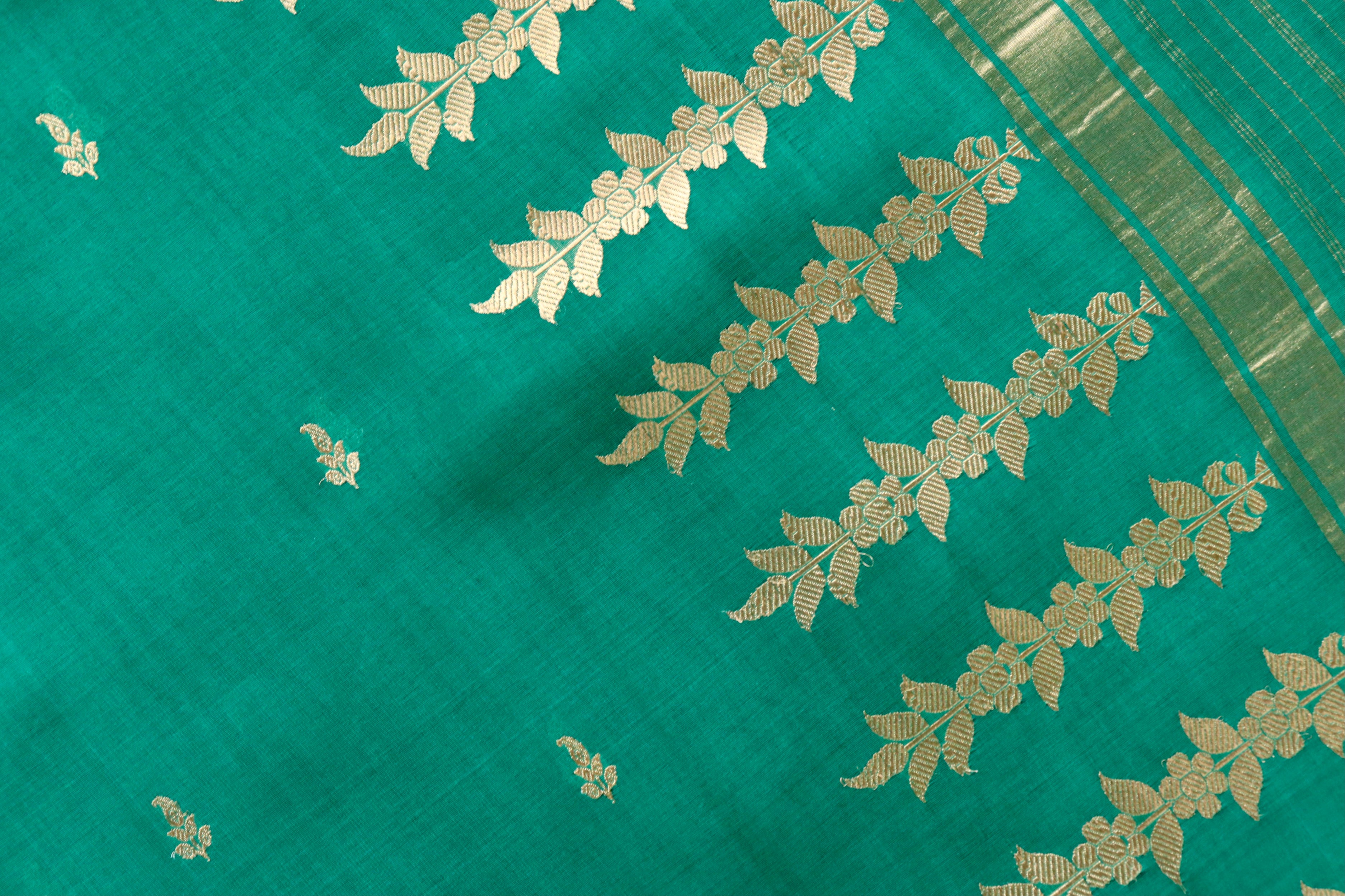 Rama Green Virsa Handwoven Banarasi Kora Silk Saree