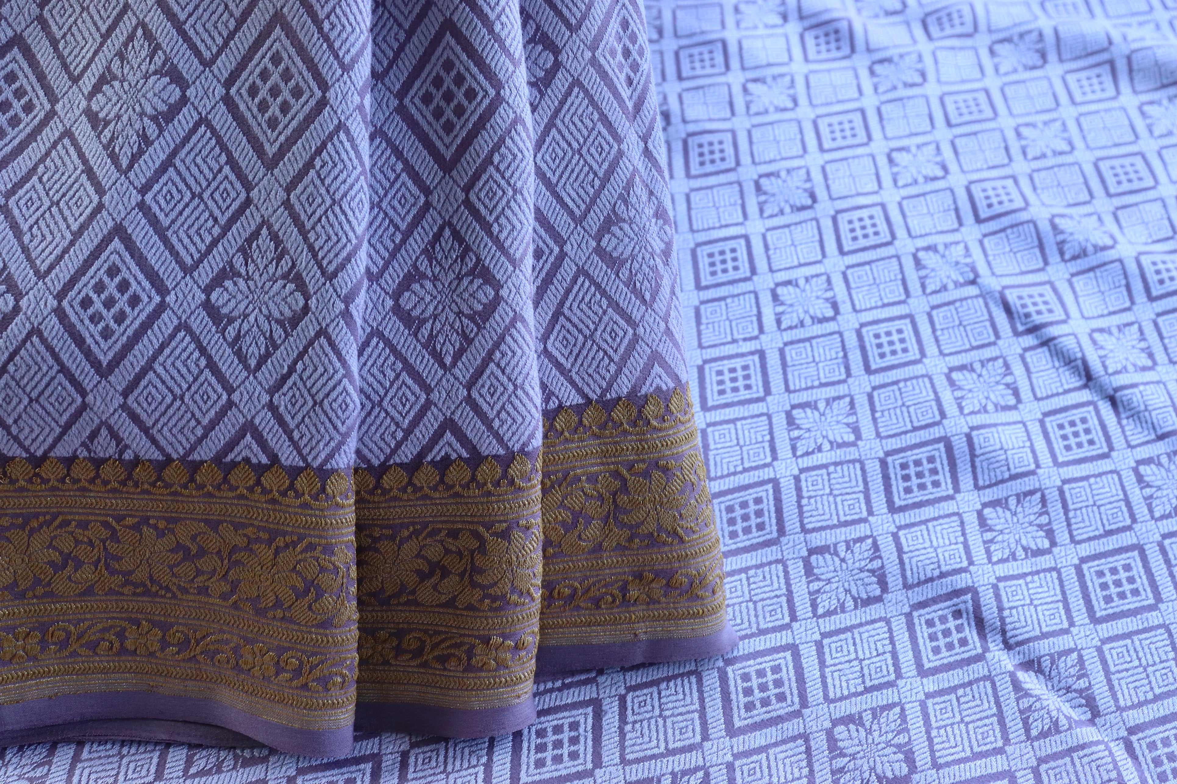 Lilac Handwoven Banarasi Tanchoi Silk Saree