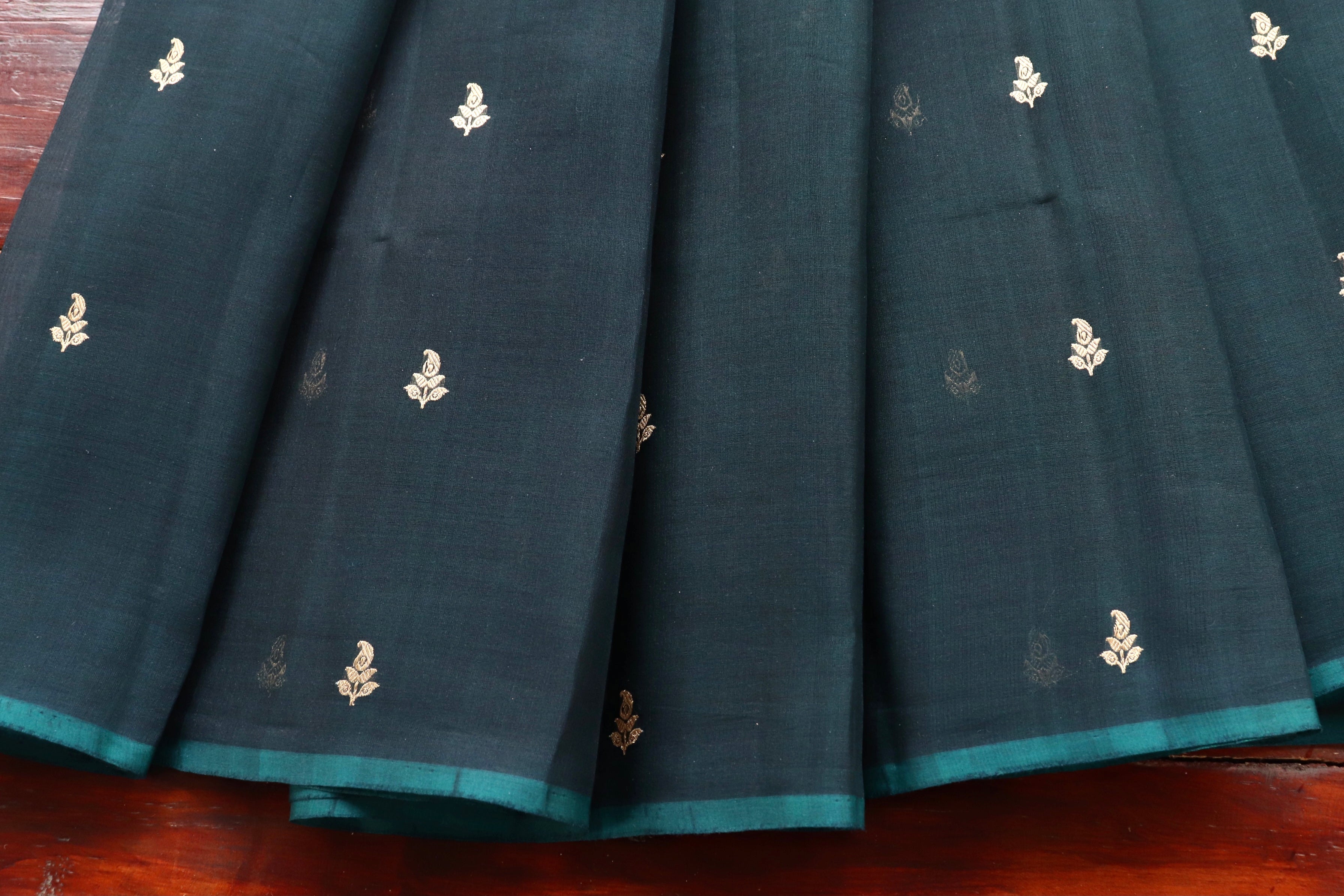 Deep Green Virsa Handwoven Banarasi Kora Silk Saree