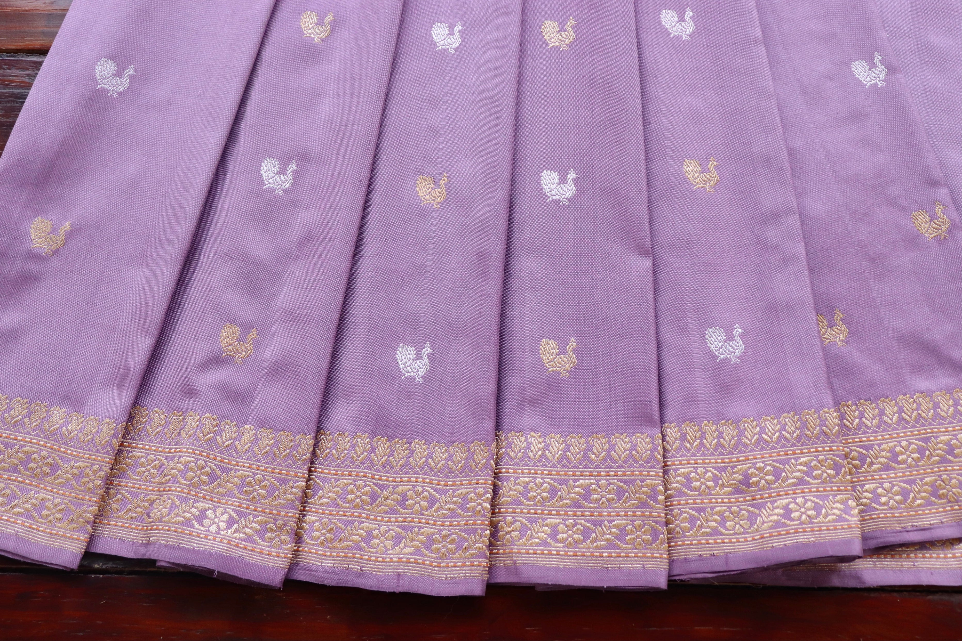 Lilac Peacock Motif Pure Silk Handloom Banarasi Saree