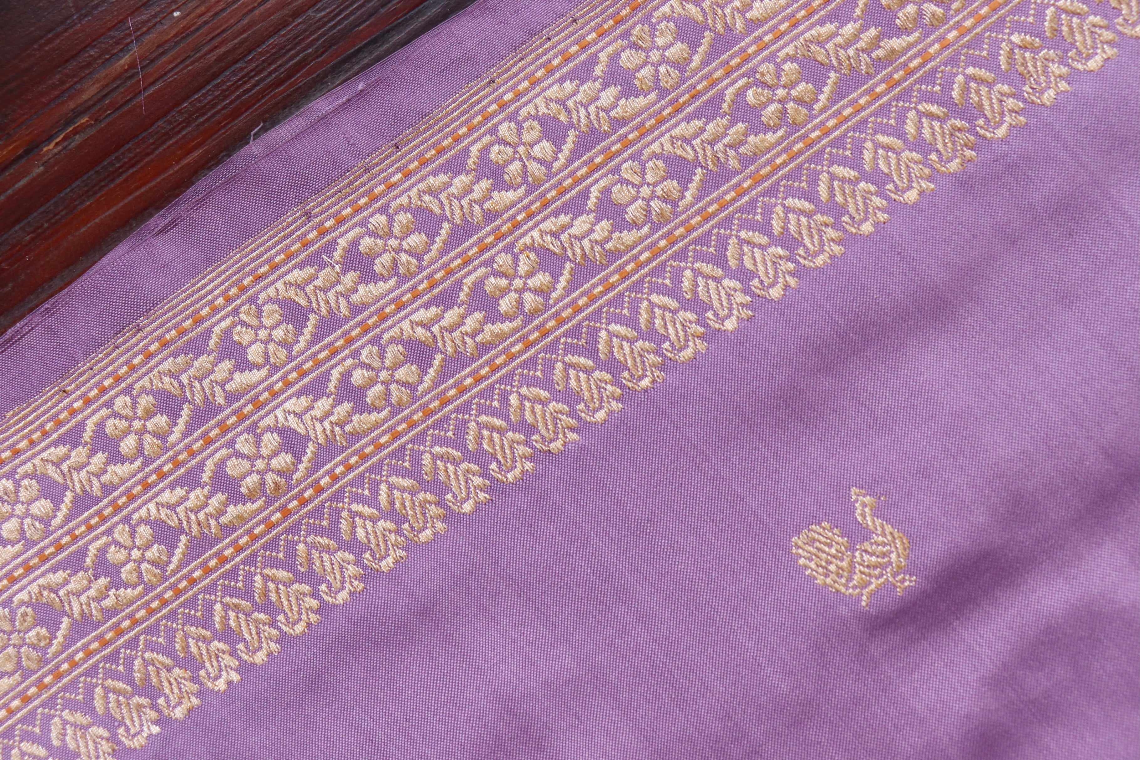 Lilac Peacock Motif Pure Silk Handloom Banarasi Saree