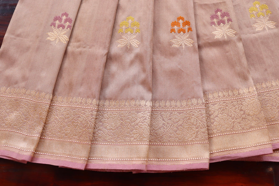 Gold Tissue Meenadar Kadhua Banarasi Handwoven Silk Sarees
