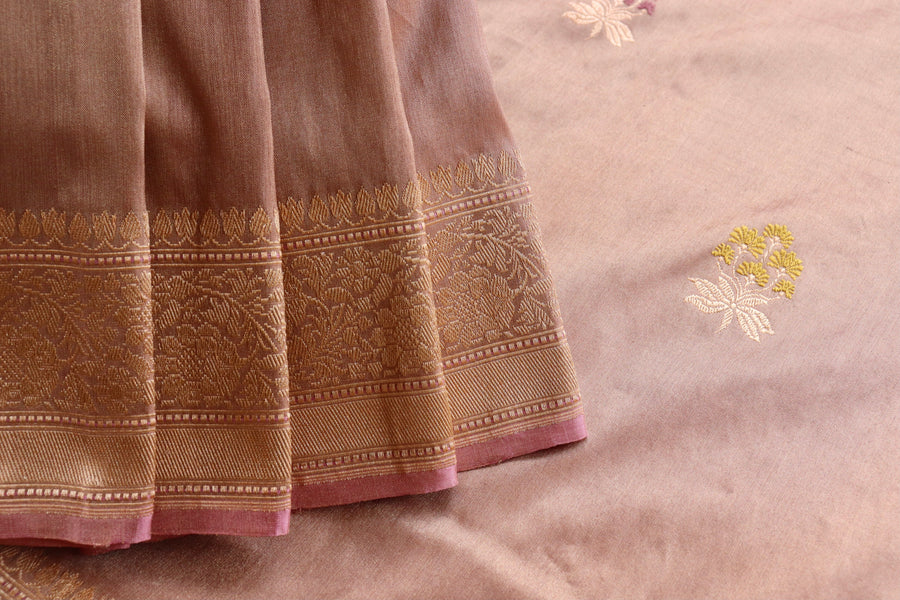 Gold Tissue Meenadar Kadhua Banarasi Handwoven Silk Sarees