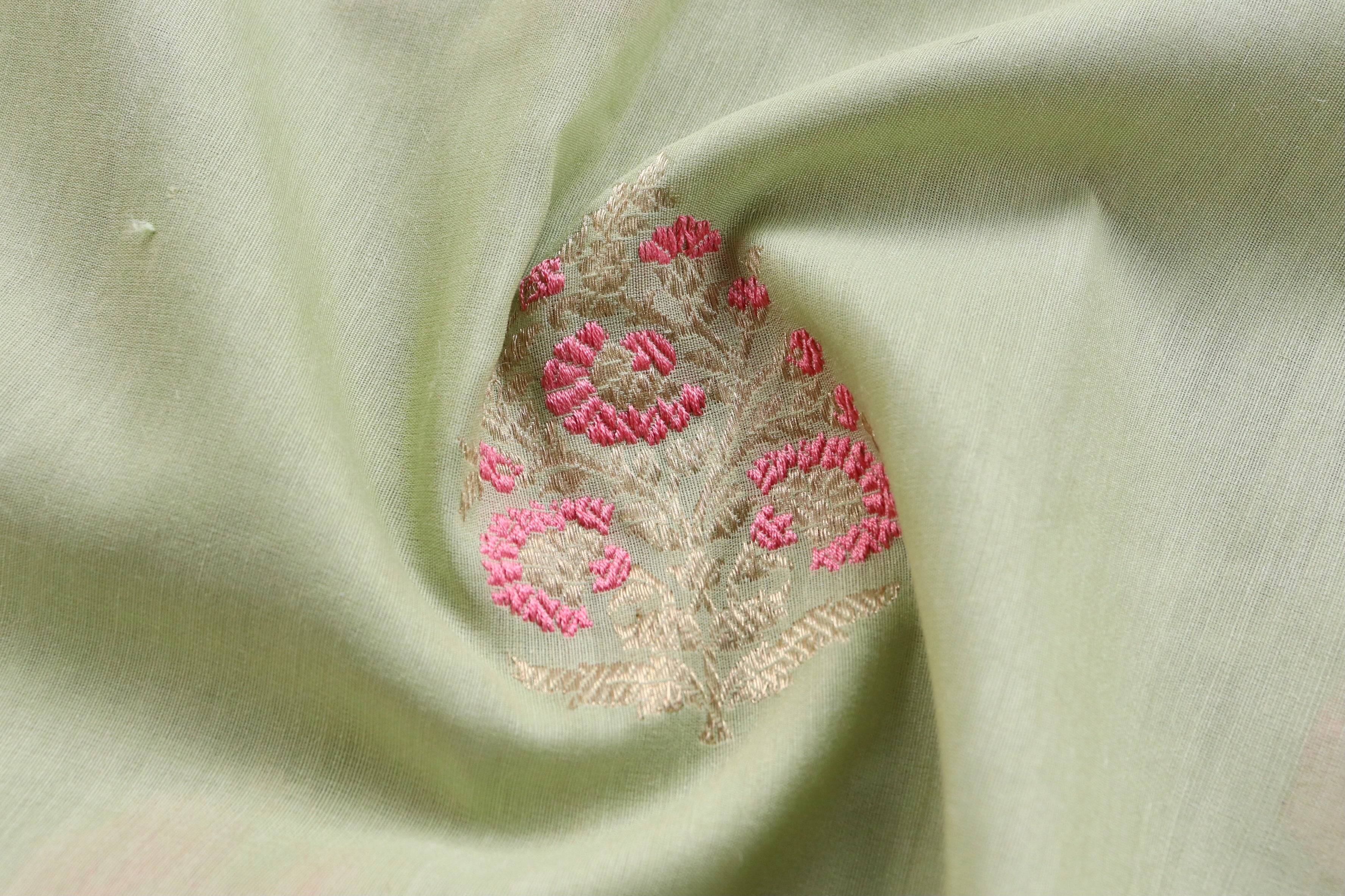 Pista Green Kadhua Meenadar Munga Silk Dupatta | Stuti Weaves