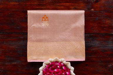 Gold handloom Banarsi saree with kadhua motifs in Tissue silk