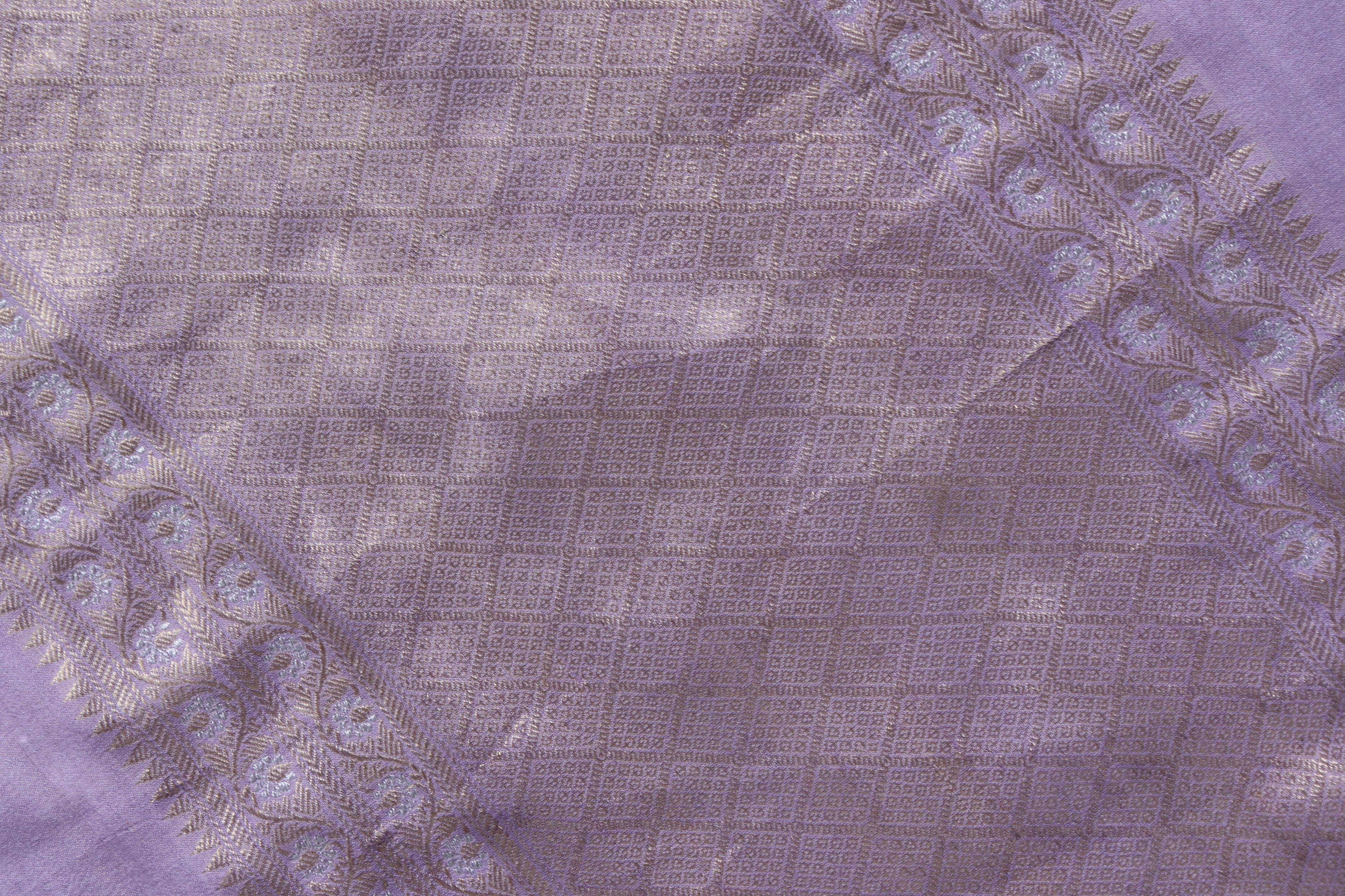 Lilac Guldasta Motif Handwoven Tussar Silk Saree