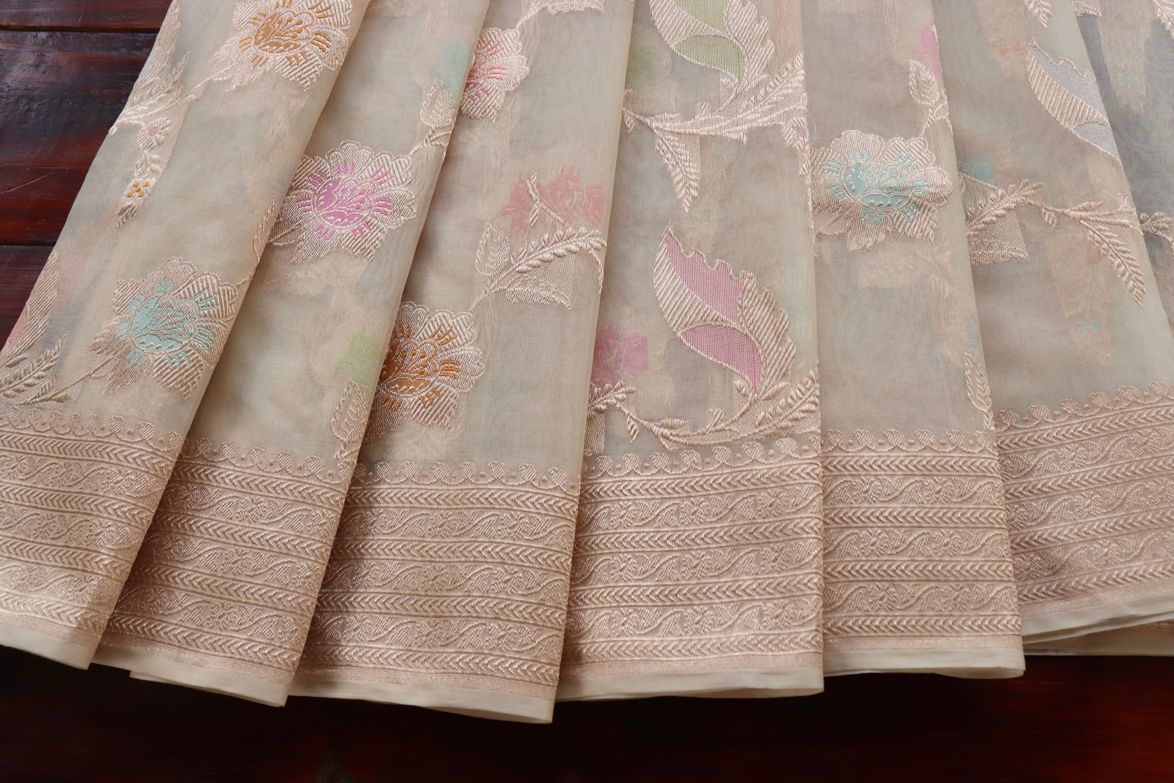 Ivory Kadhua Kora Jangla Handwoven Saree