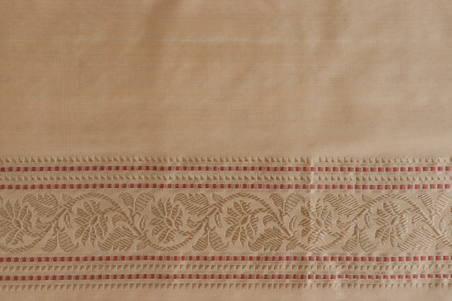 Kadhua motif on Light Peach pure silk Banarasi saree