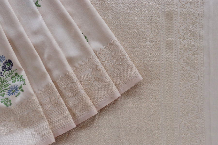 Cream Guldasta Motif Pure Katan Silk Handloom Saree