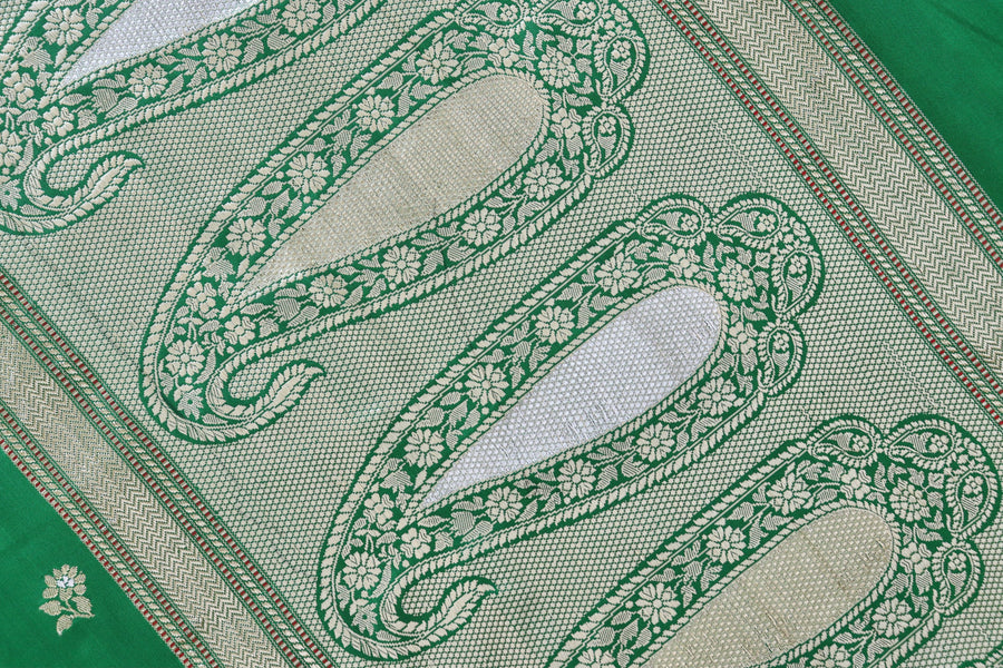 Green Kadhua Motif Pure Silk Banarasi Saree | Stuti Weaves