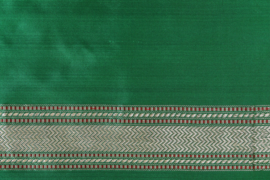 Green Kadhua Motif Pure Silk Banarasi Saree | Stuti Weaves