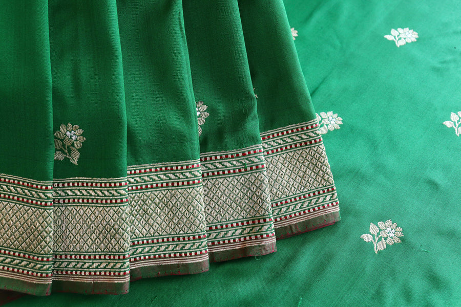 Green Kadhua Motif Pure Silk Banarasi Saree | Stuti Weaves