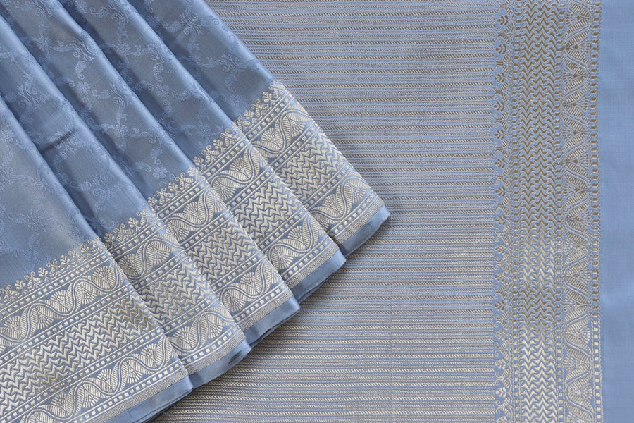 Colour close-up of Grey Resham Tanchoi Banarasi saree