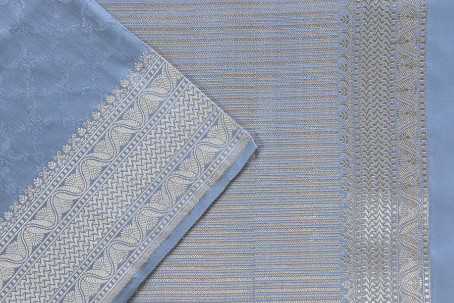 Full drape of Grey Resham Tanchoi handwoven Banarasi saree