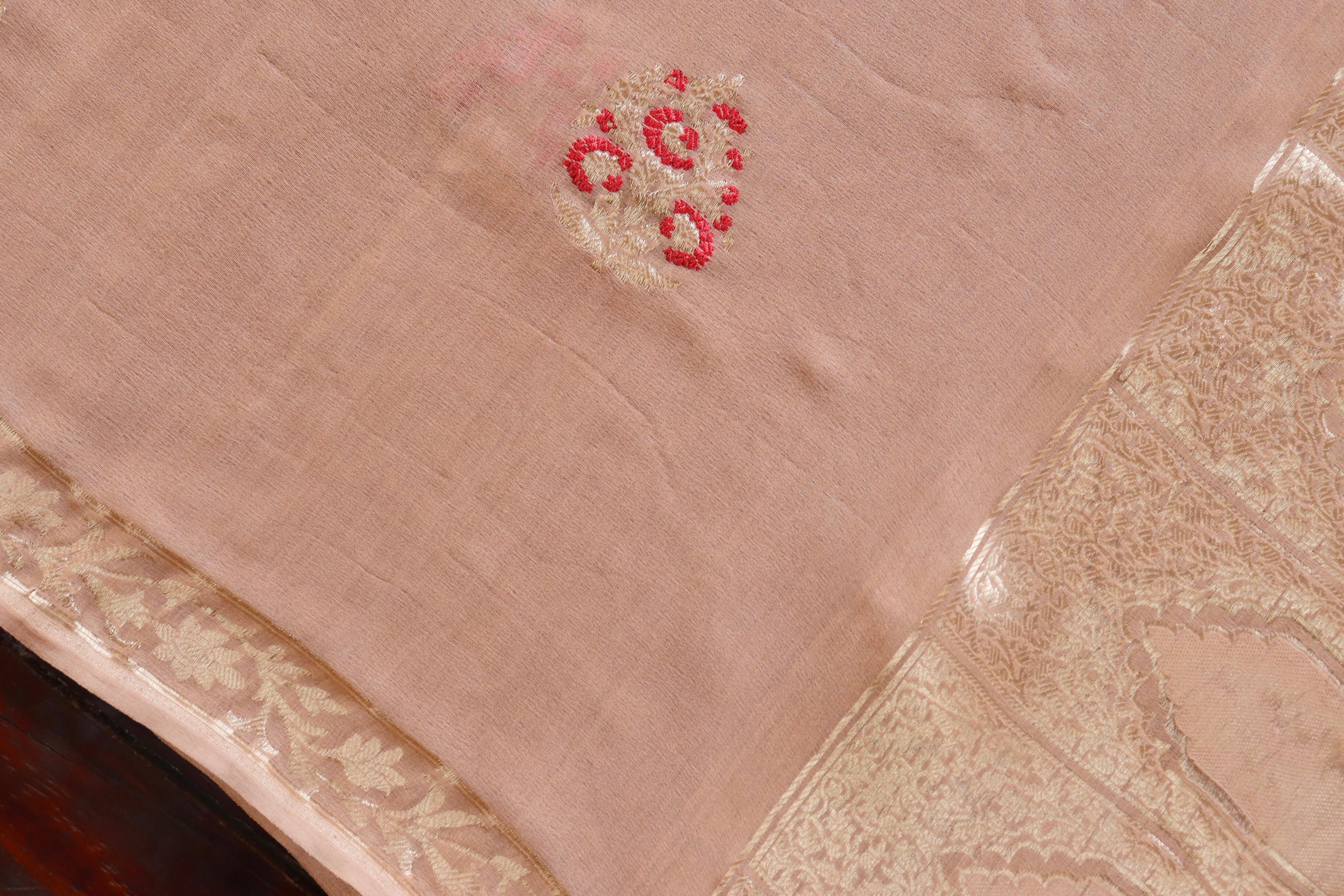 Sandalwood Kadhua Meenadar Georgette Silk Handloom Dupatta