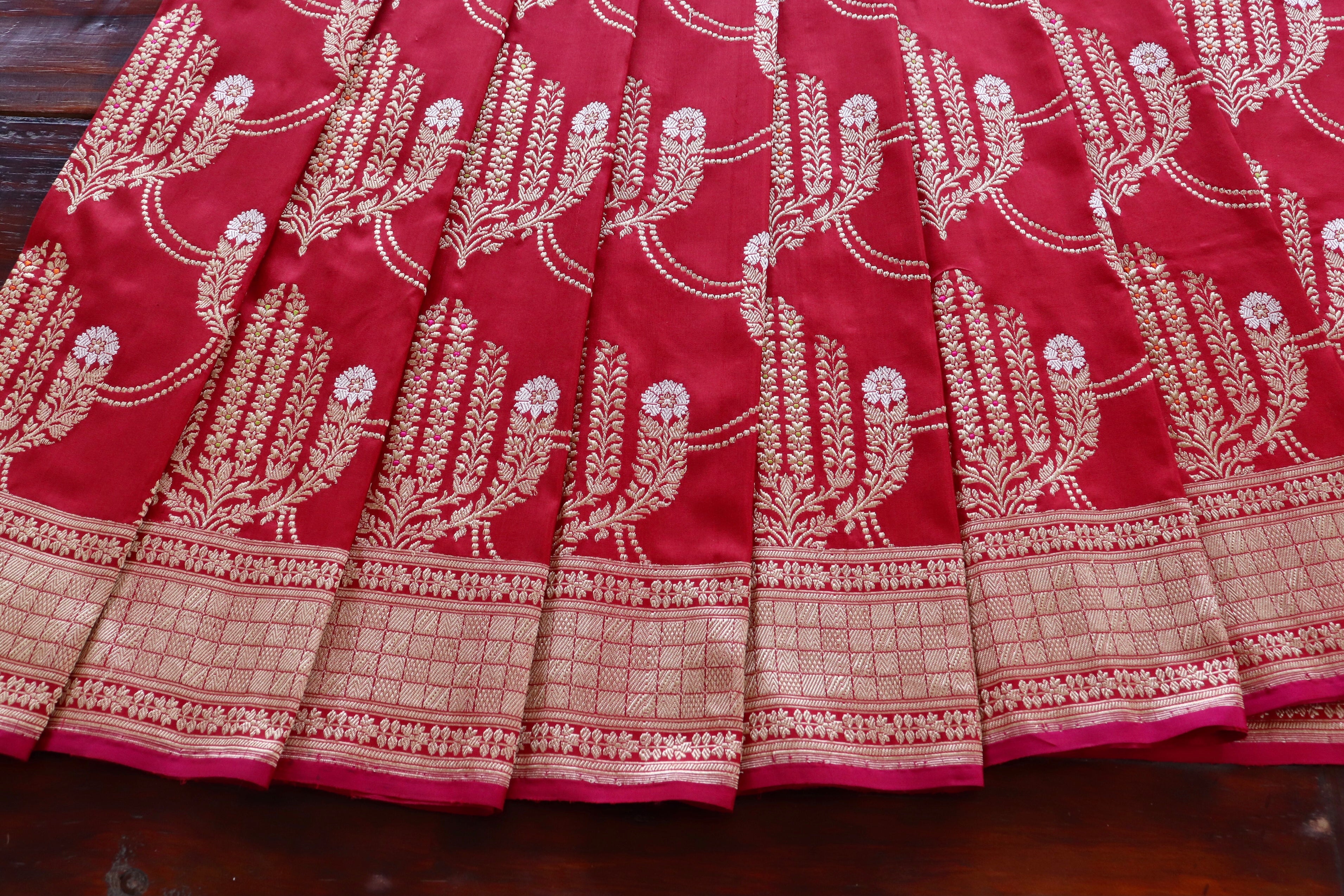 Red Meenadar Pure Silk Handloom Banarasi Jangla Saree
