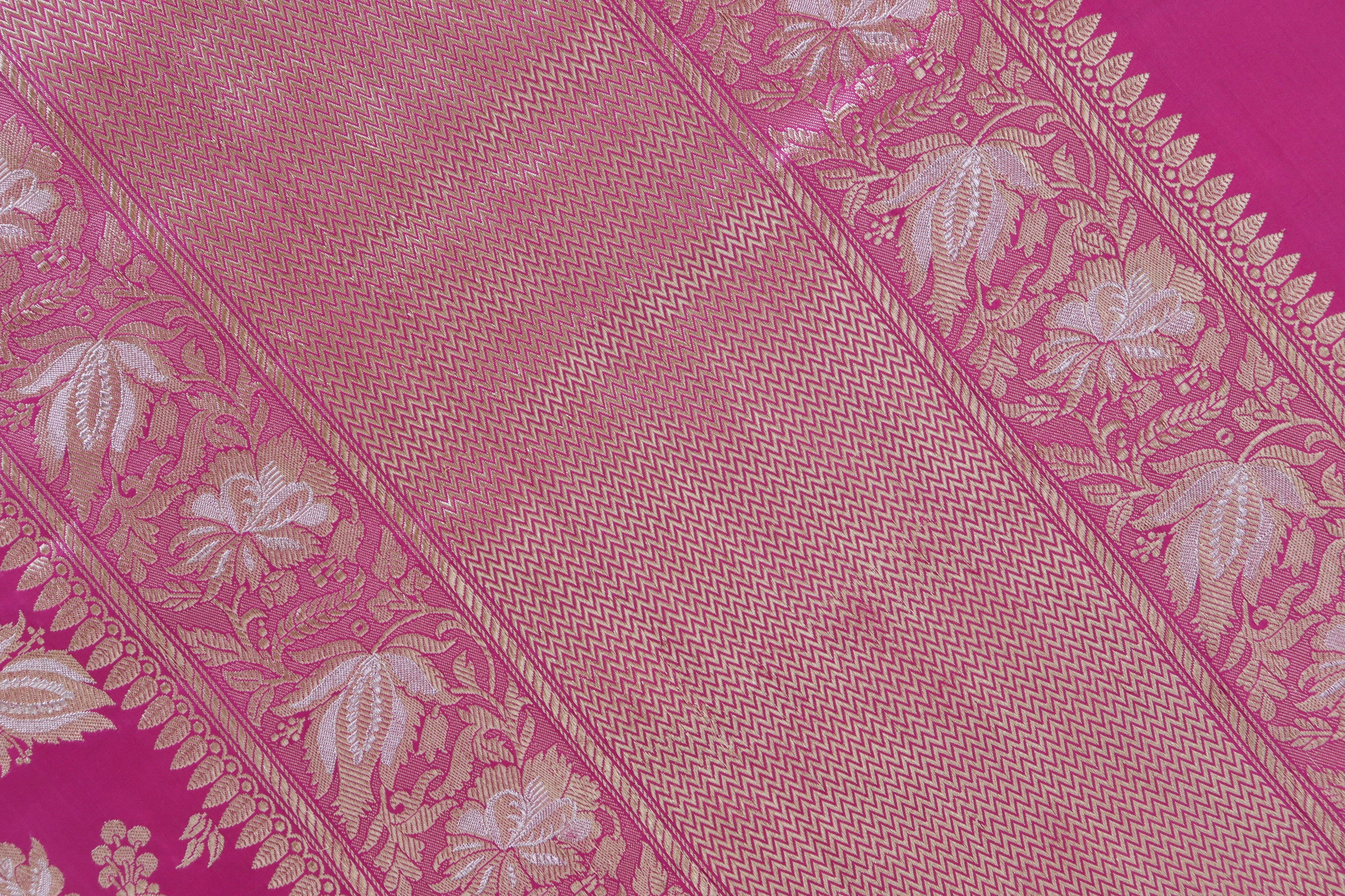 Pink Chinar Jangla Pure Silk Handloom Banarasi Saree