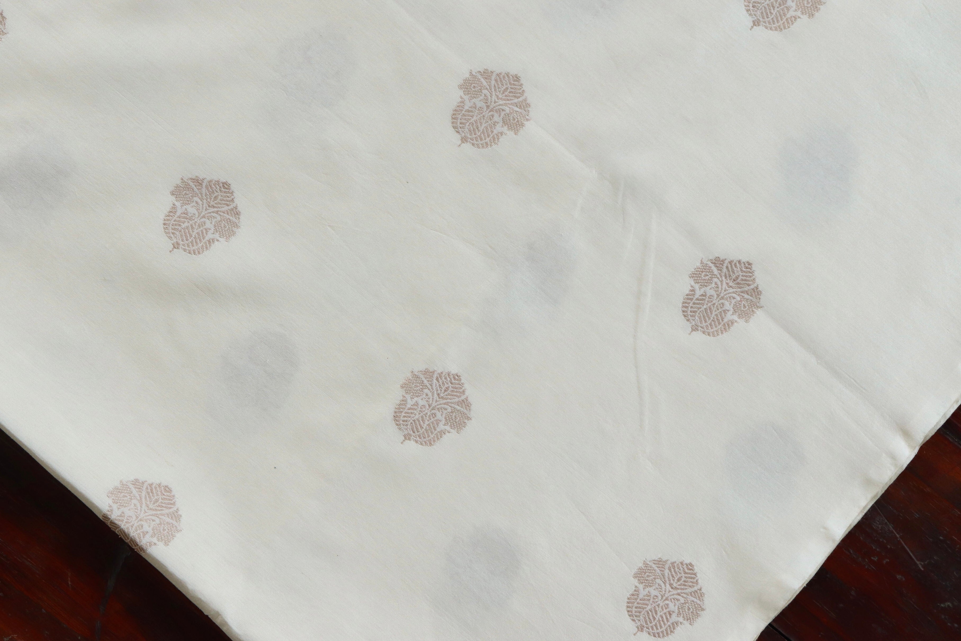 White Floral Motif Silk By Cotton Handloom Fabric Thaan